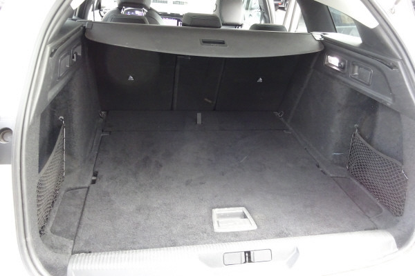 PEUGEOT 308SW 1.5BHDI A.Pack EAT8-image-4