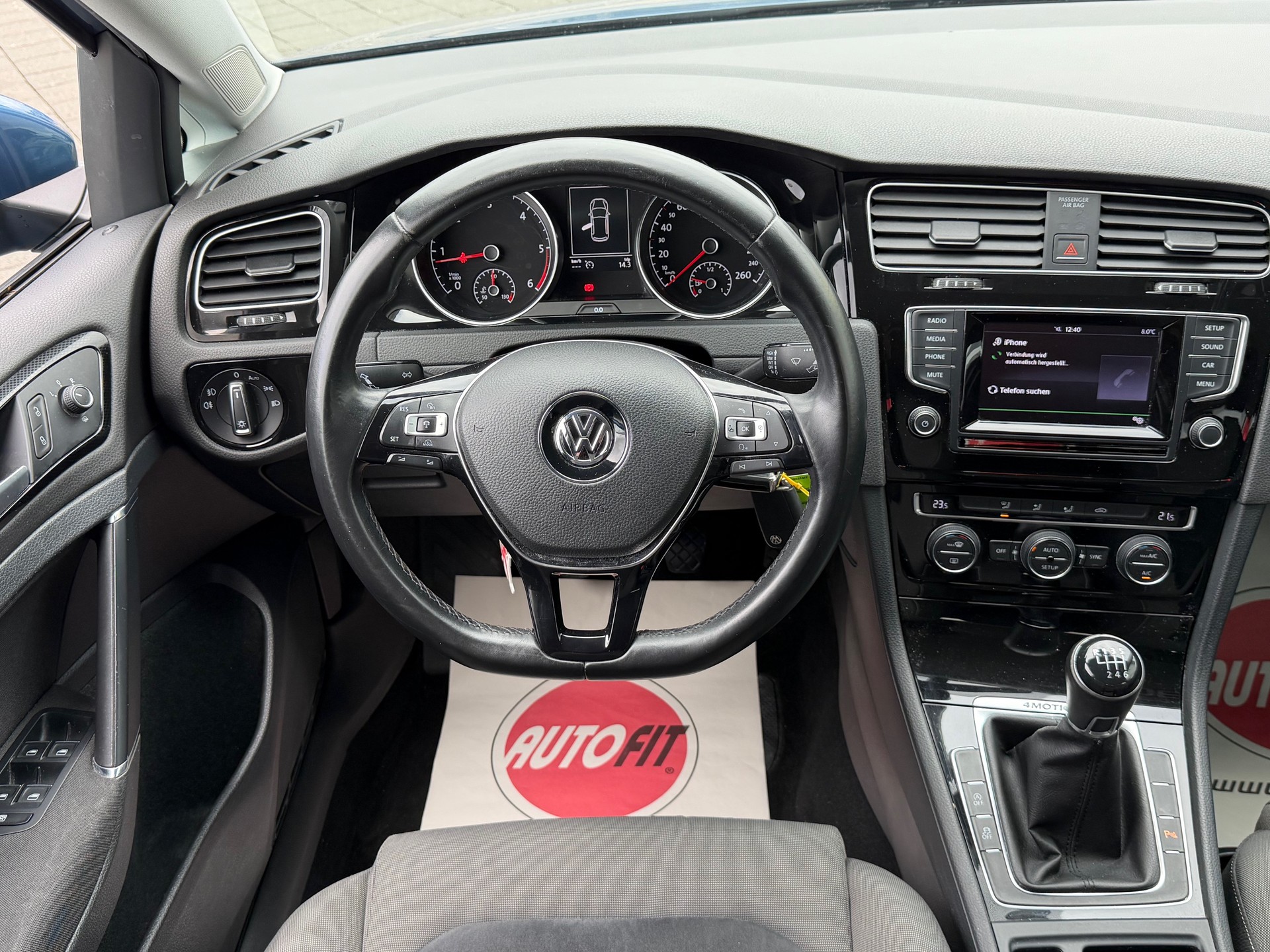 VW Golf 2.0 TDI Comfortline 4Motion-image-8