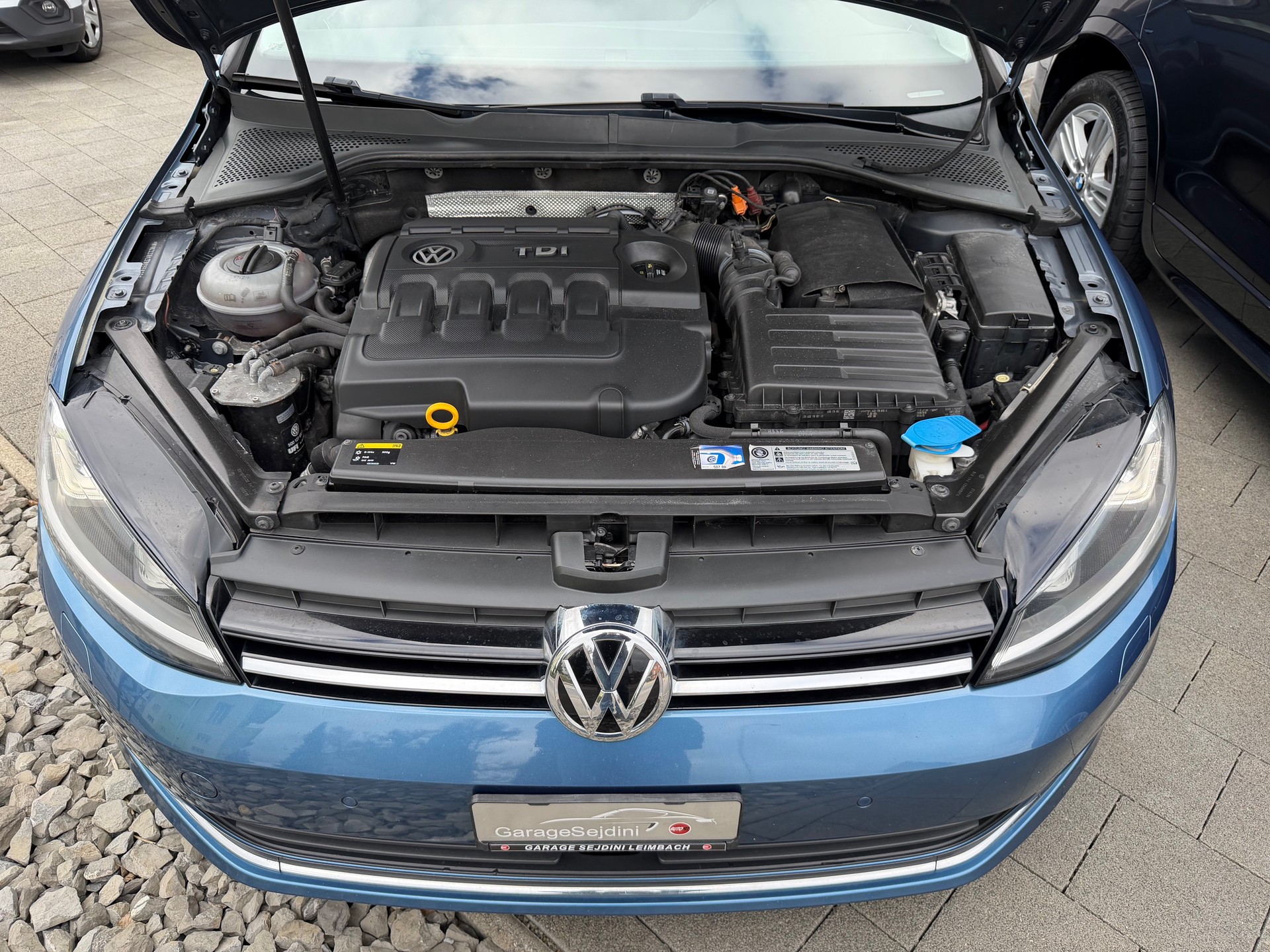 VW Golf 2.0 TDI Comfortline 4Motion-image-15