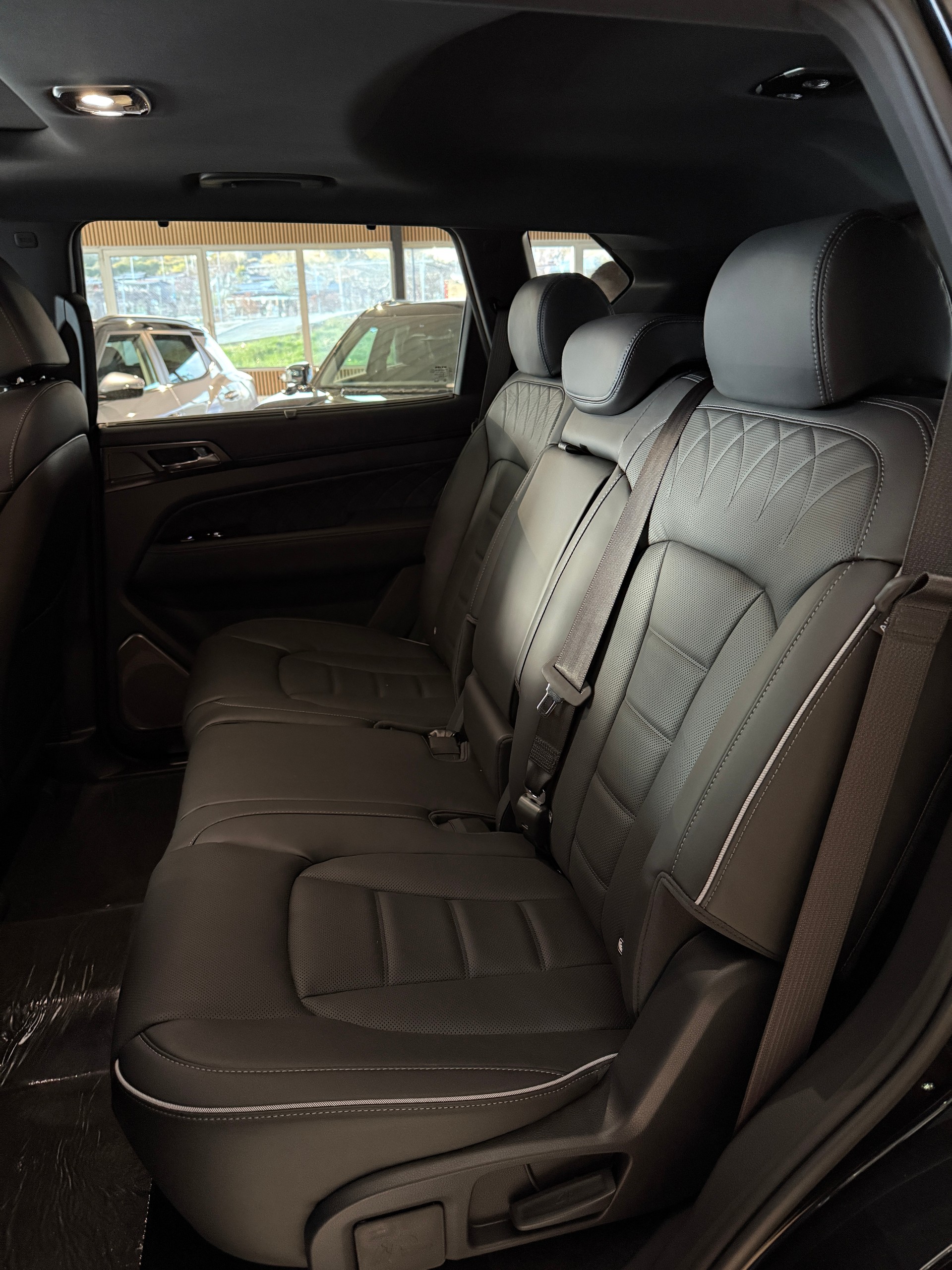 KGM-SsangYong Rexton 2.2 CRDi 7 Pl. Blackline 4WD AT-image-30