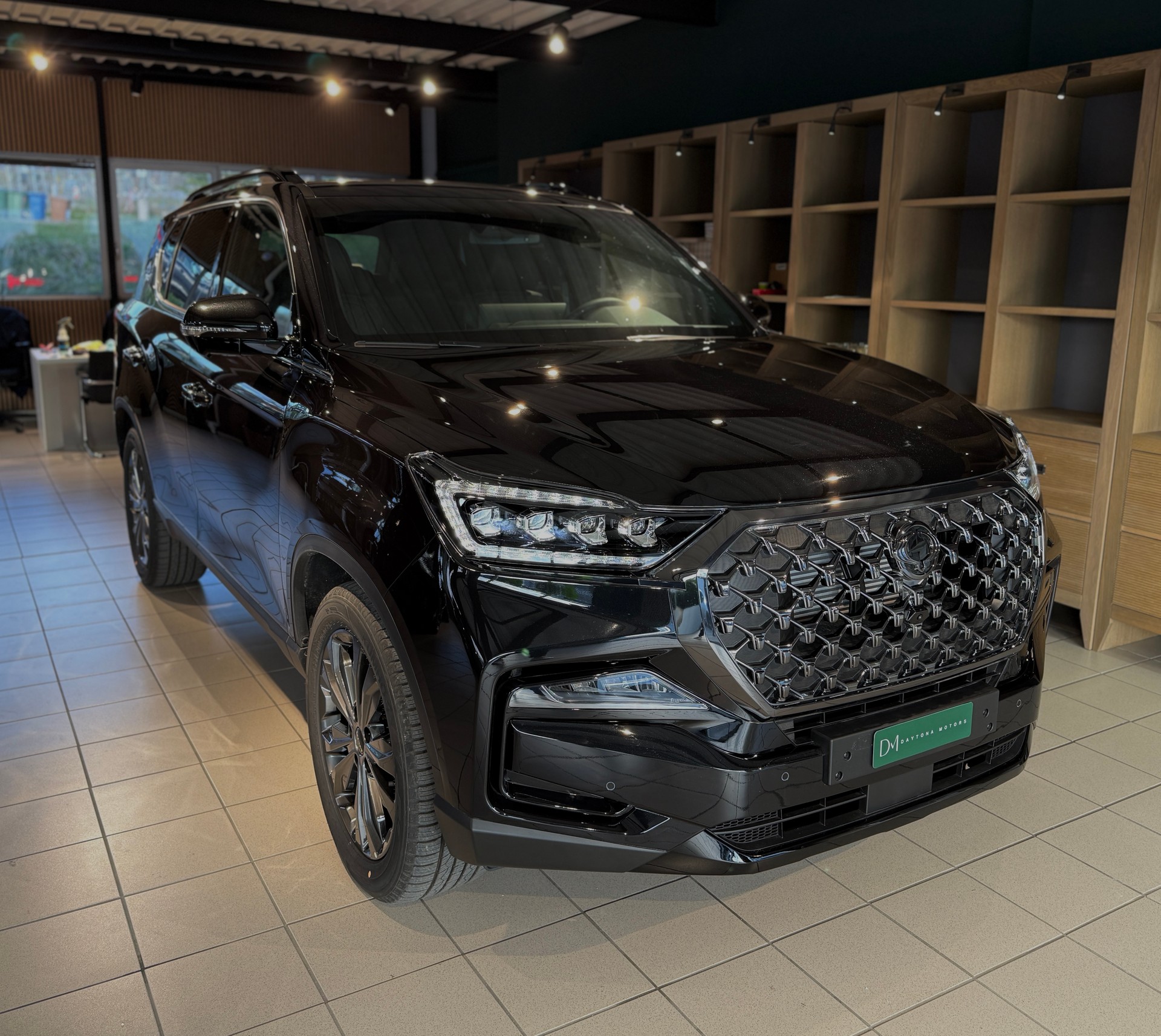 KGM-SsangYong Rexton 2.2 CRDi 7 Pl. Blackline 4WD AT-showroom-element-3
