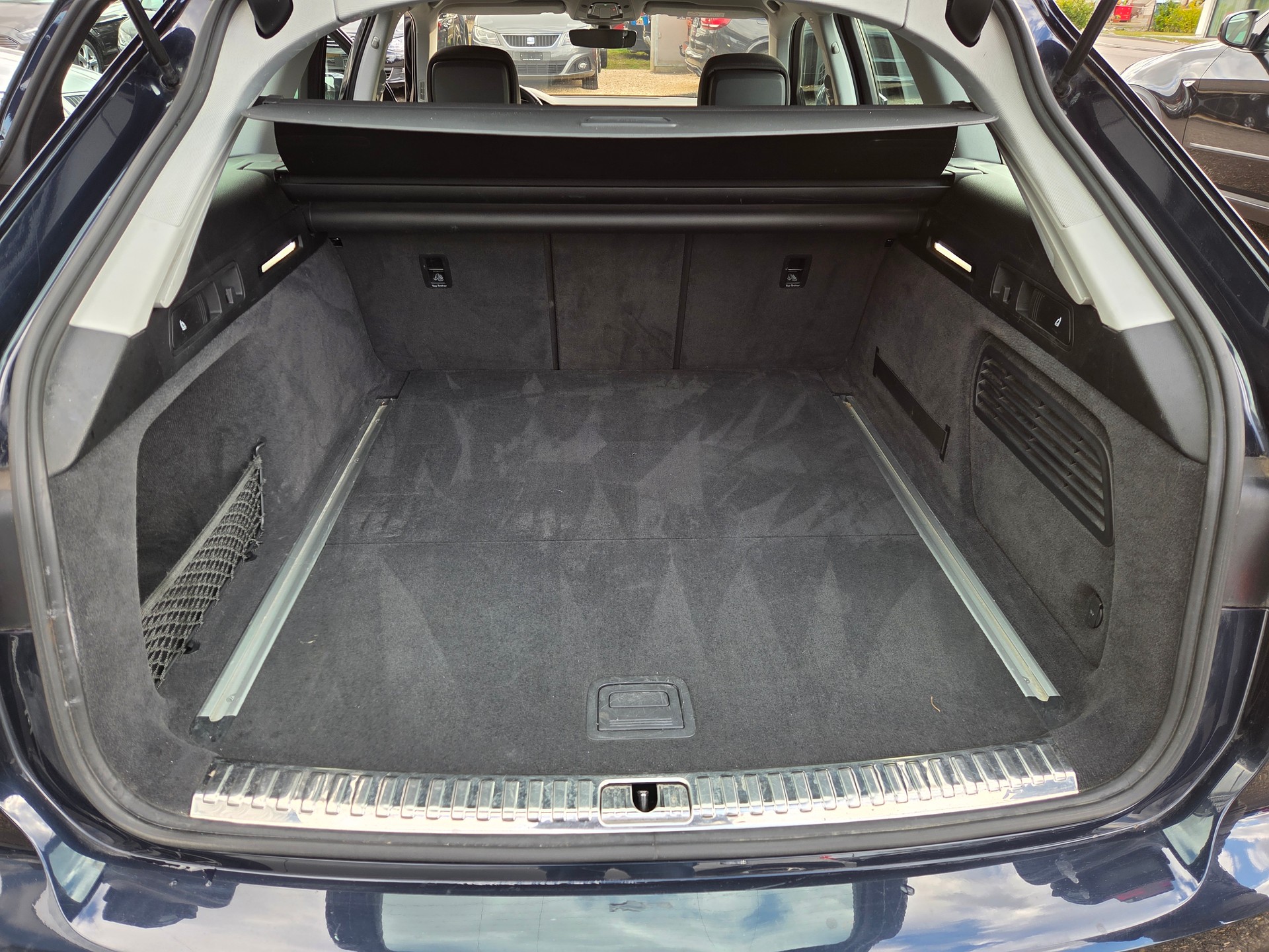 AUDI A6 Avant 40 TDI Sport S-tronic-image-18