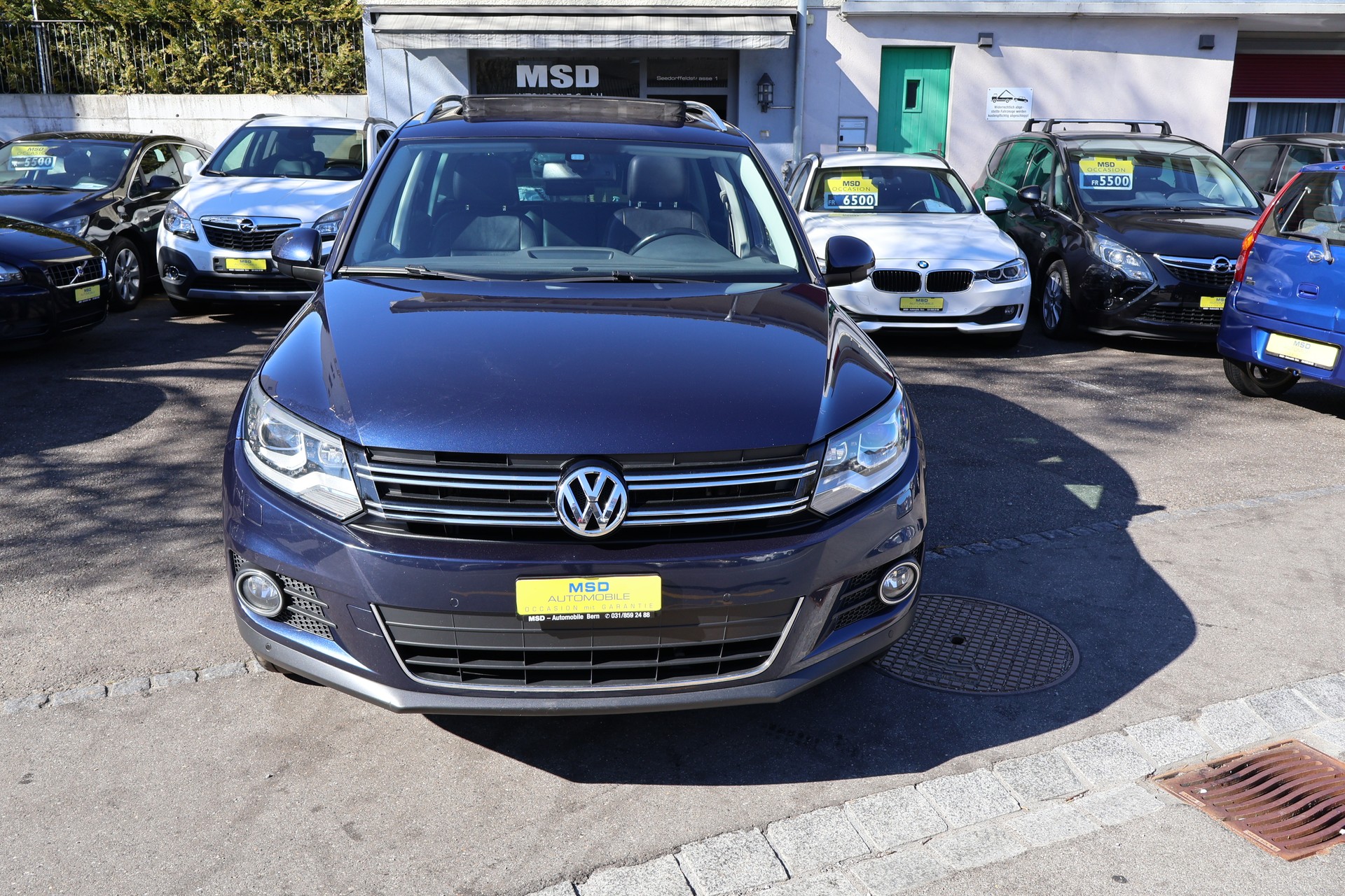 VW Tiguan 2.0 TSI Sport&Style 4Motion-image-2