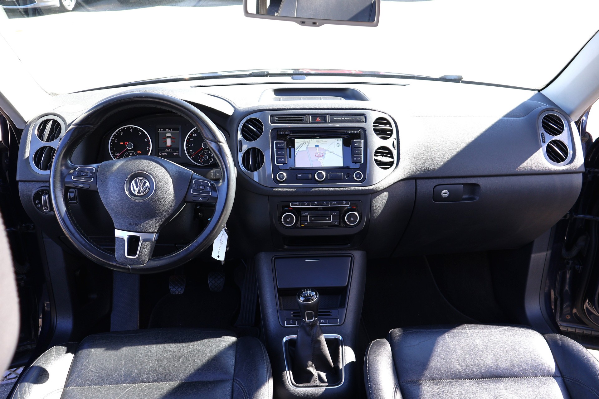 VW Tiguan 2.0 TSI Sport&Style 4Motion-image-15