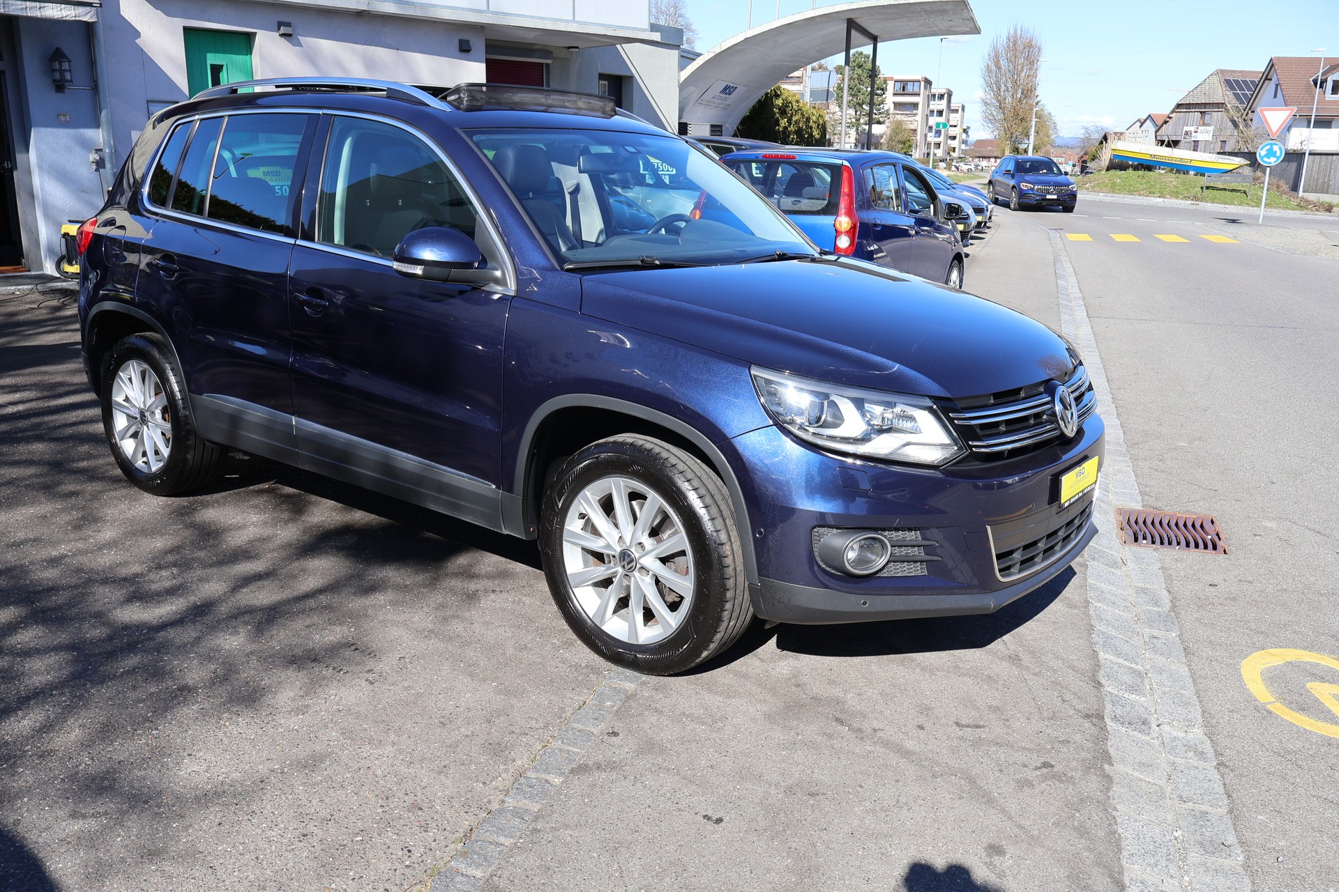VW Tiguan 2.0 TSI Sport&Style 4Motion-image-1