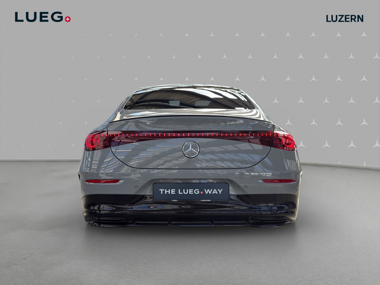 MERCEDES-BENZ CLA 220 8G-DCT 4Matic-image-3