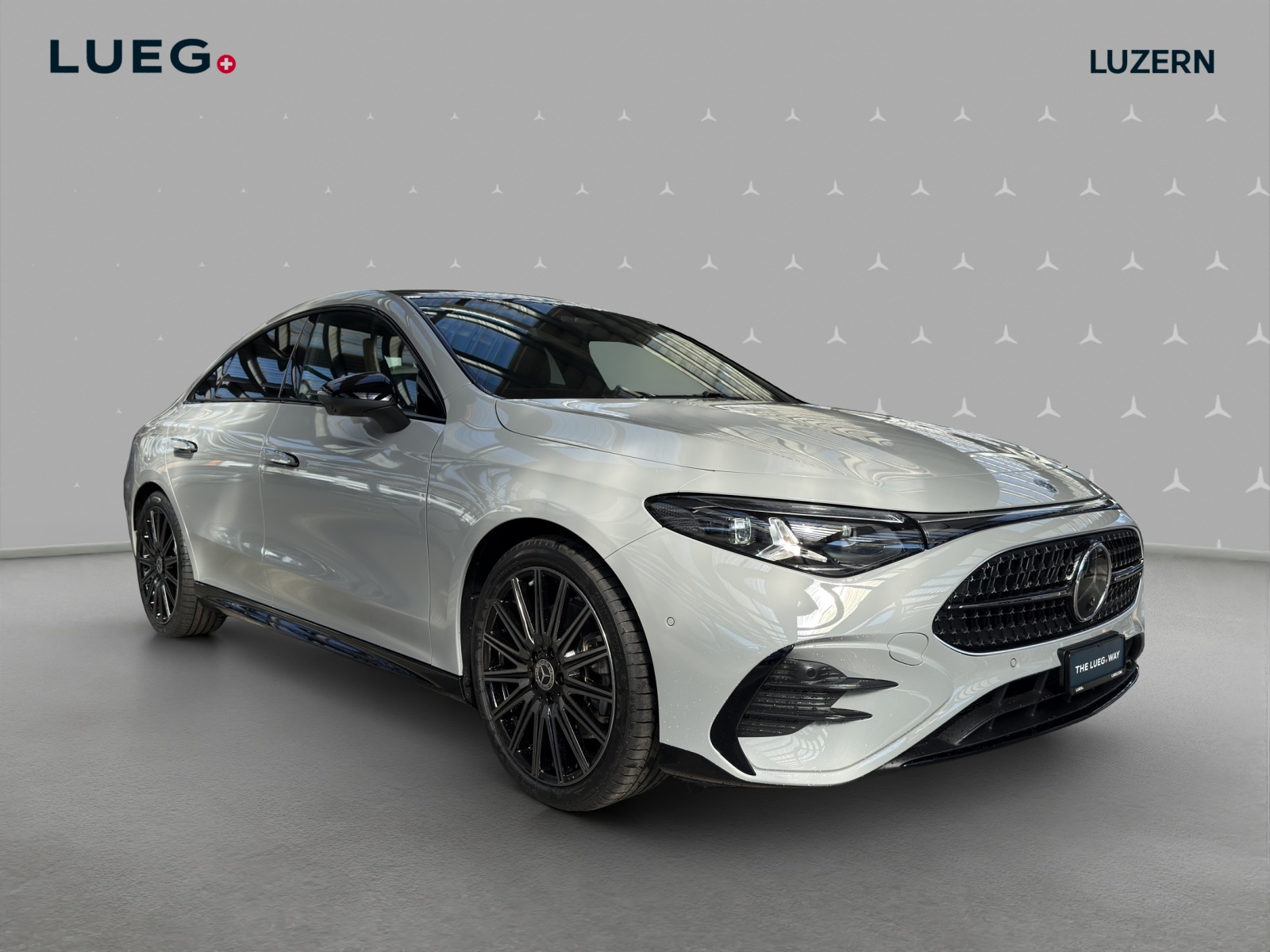 MERCEDES-BENZ CLA 220 8G-DCT 4Matic-image-4