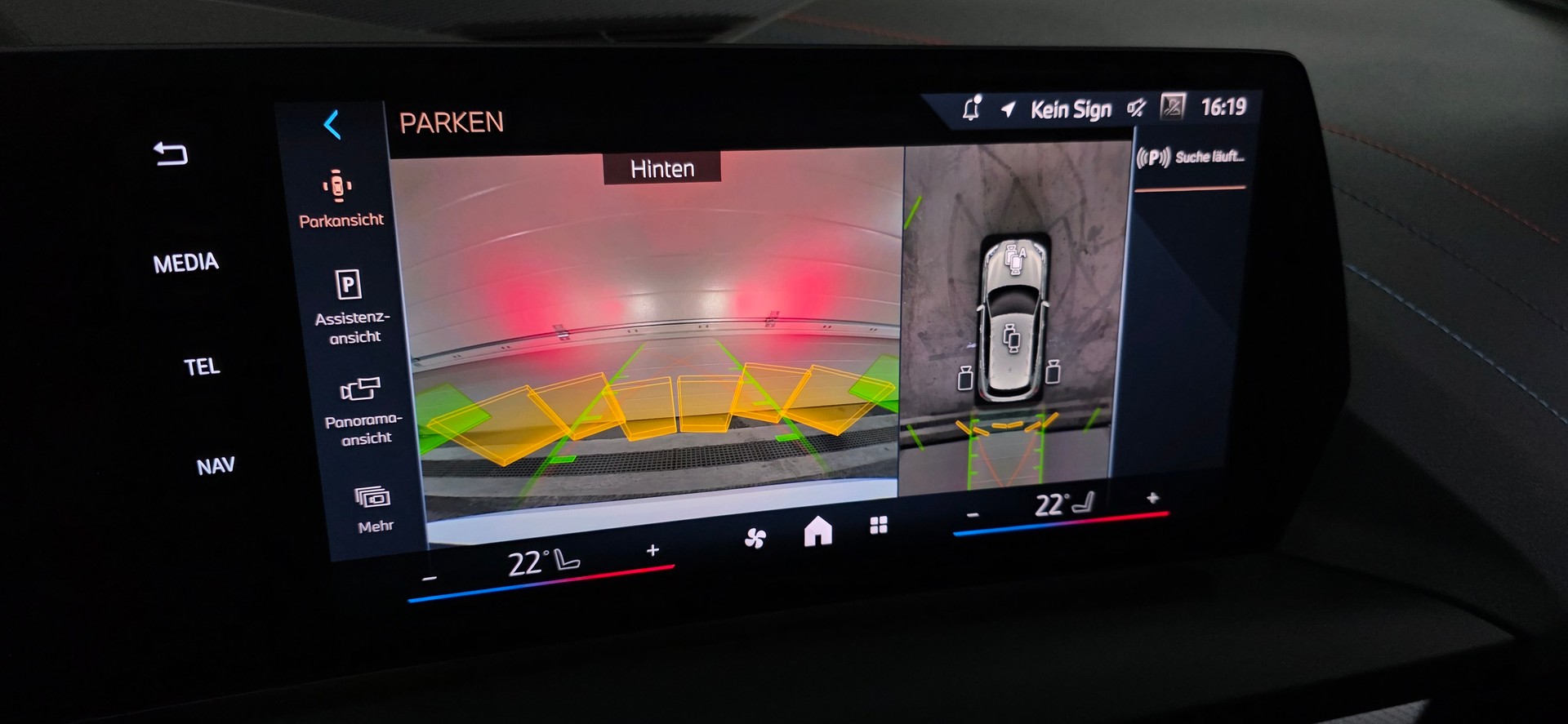 BMW 120d M Sport Steptronic *Harman/Kardon*ACC*360°Kamera*CarPlay/AndroidAuto*HeadUpDisplay*Panoramadach*-image-26