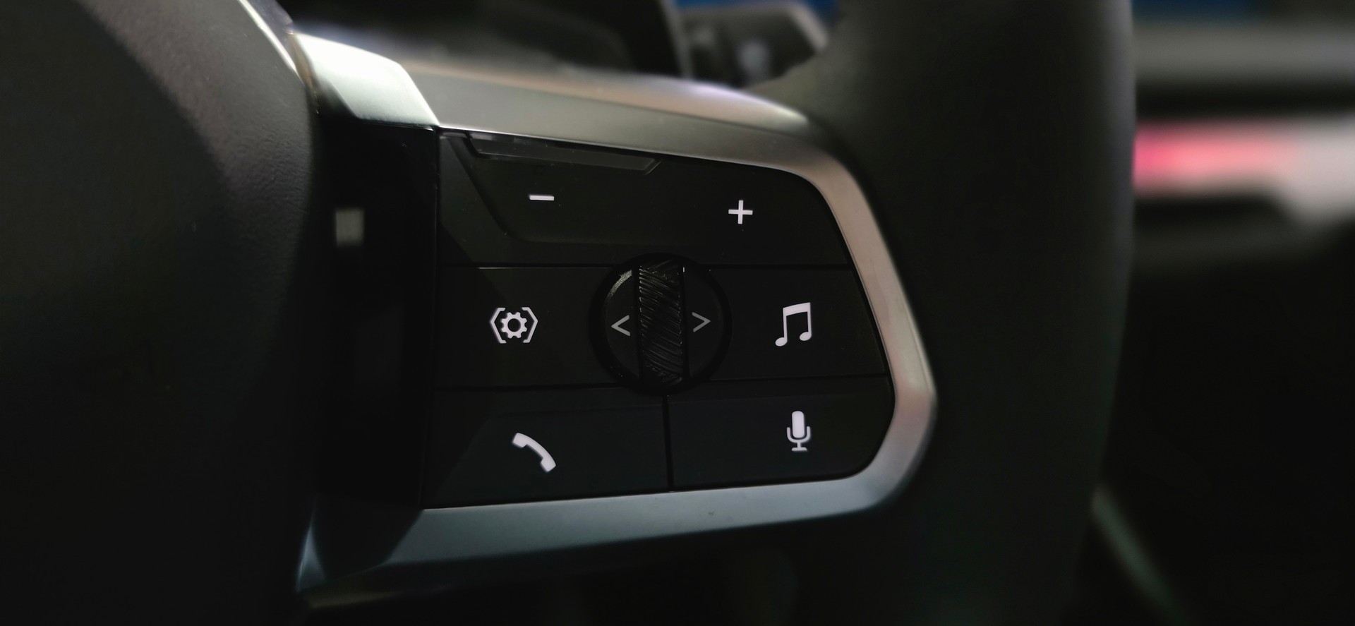 BMW 120d M Sport Steptronic *Harman/Kardon*ACC*360°Kamera*CarPlay/AndroidAuto*HeadUpDisplay*Panoramadach*-image-13