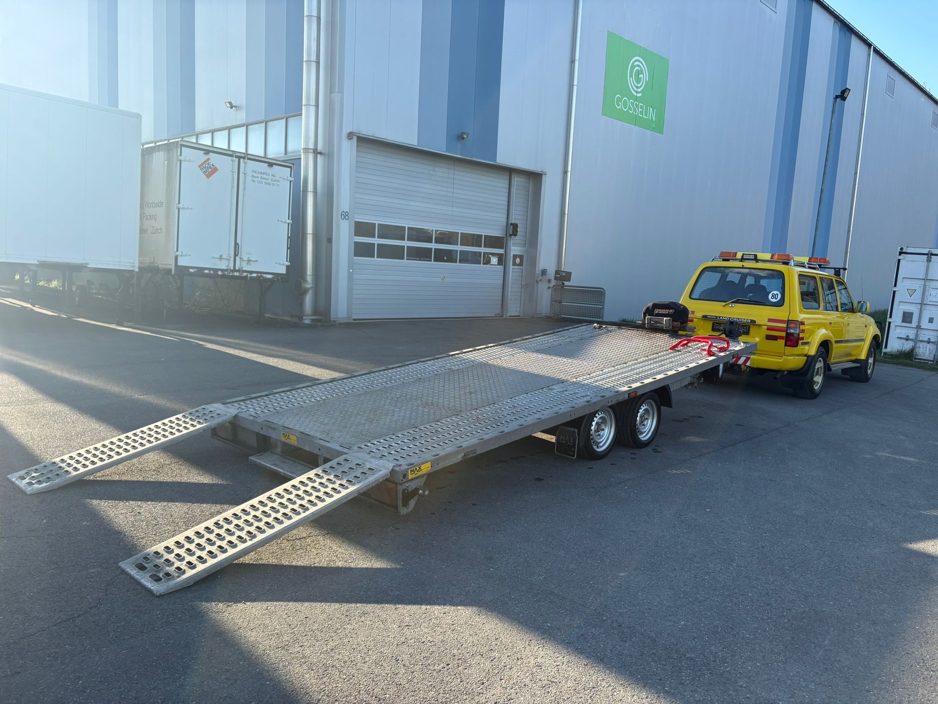 LORRIES S222-image-2