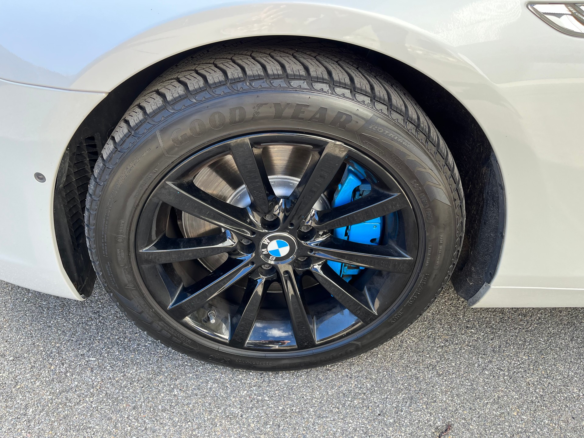 BMW 650i Gran Coupé xDrive Top gepflegt-image-9