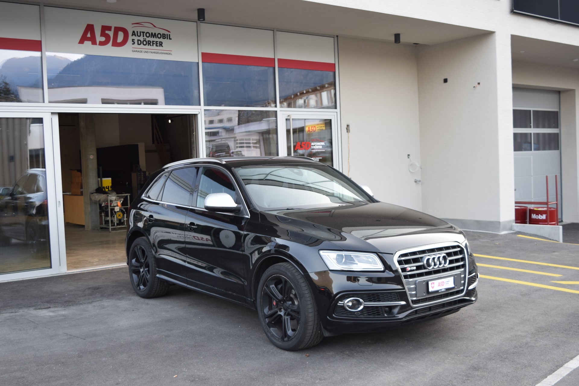 AUDI SQ5 3.0 TDI quattro tiptronic-showroom-element-2