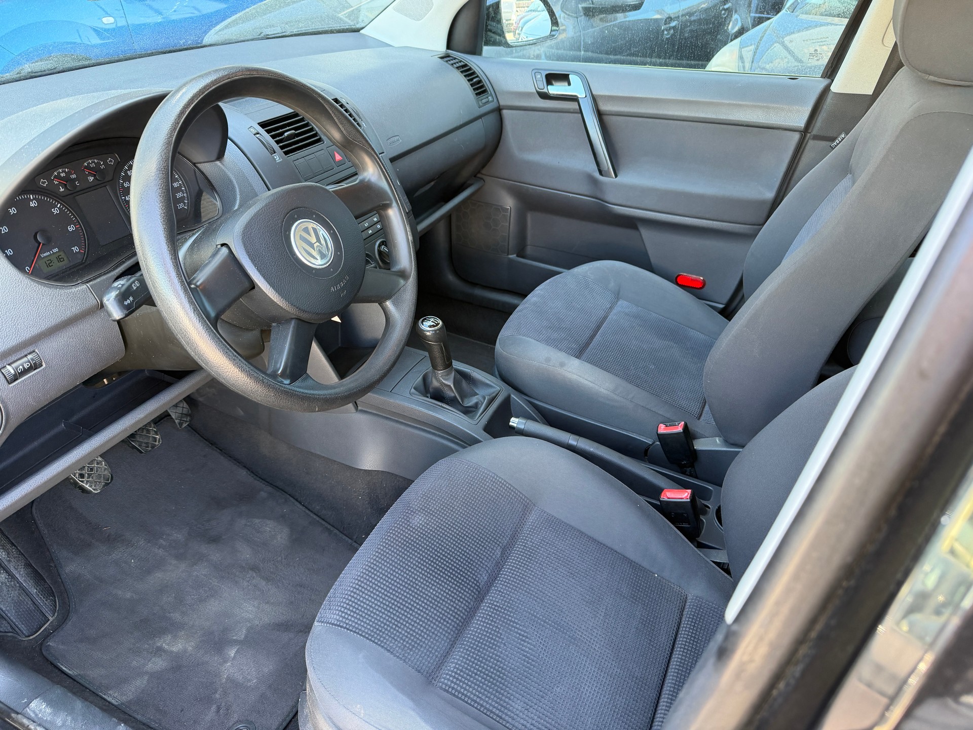 VW Polo 1.4 16V Comfortline-image-6