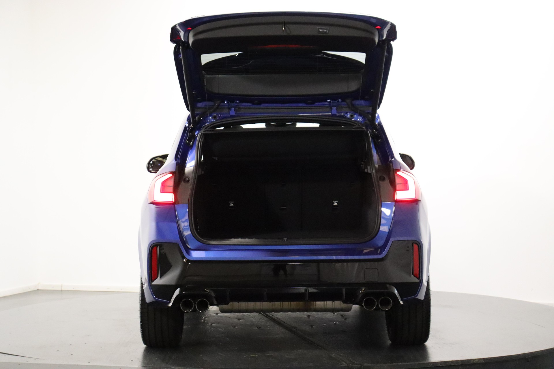 BMW X1 M35i-image-4