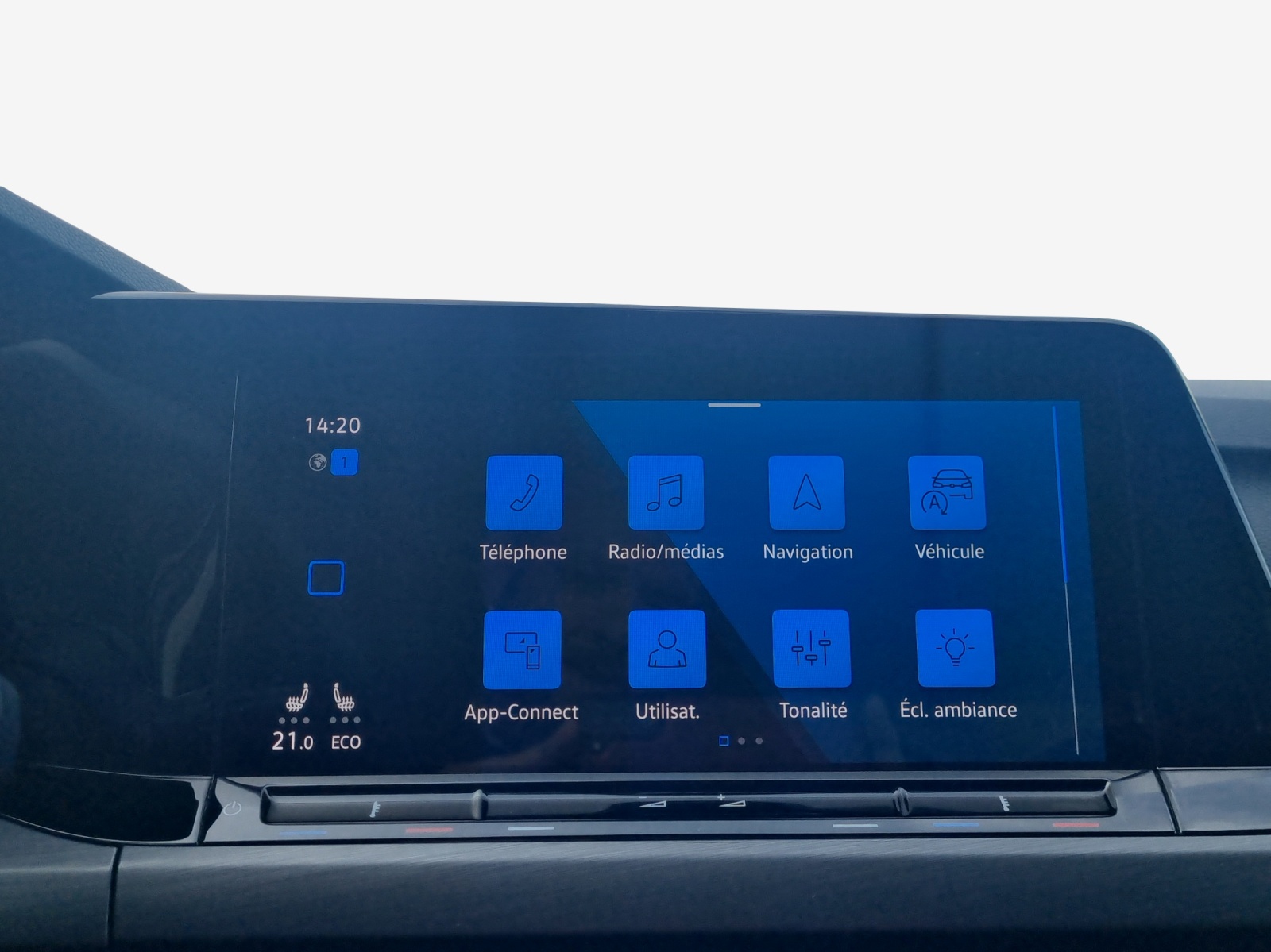 VW Golf 1.4 TSI PHEV Style-image-16