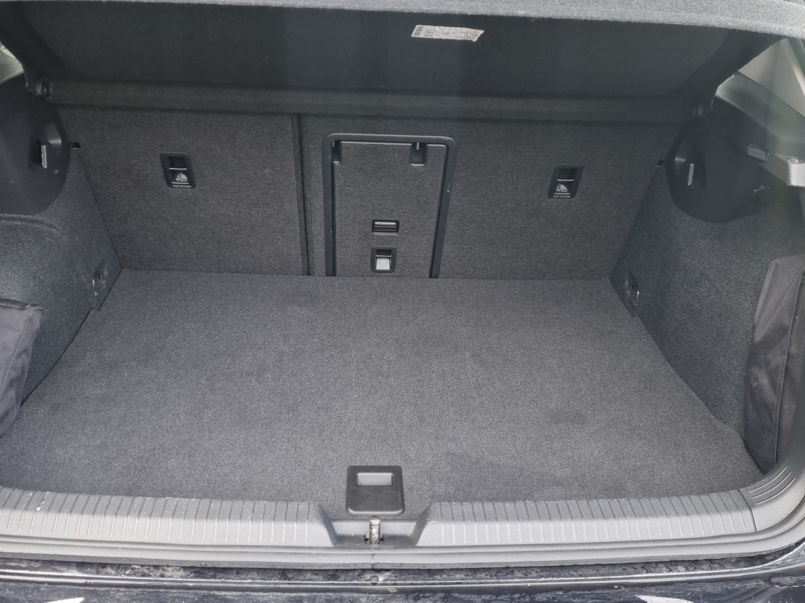 VW Golf 1.4 TSI PHEV Style-image-13