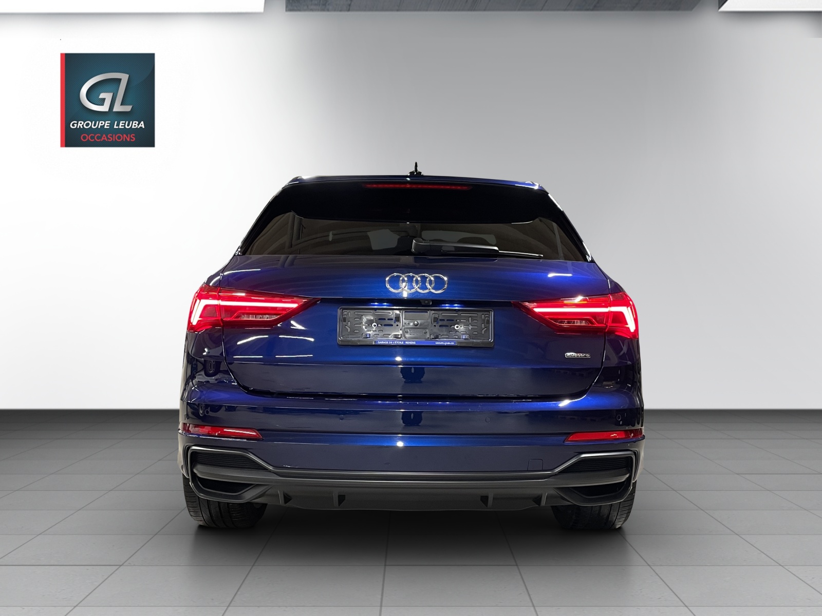 AUDI Q3 45 TFSI S line quattro-image-5