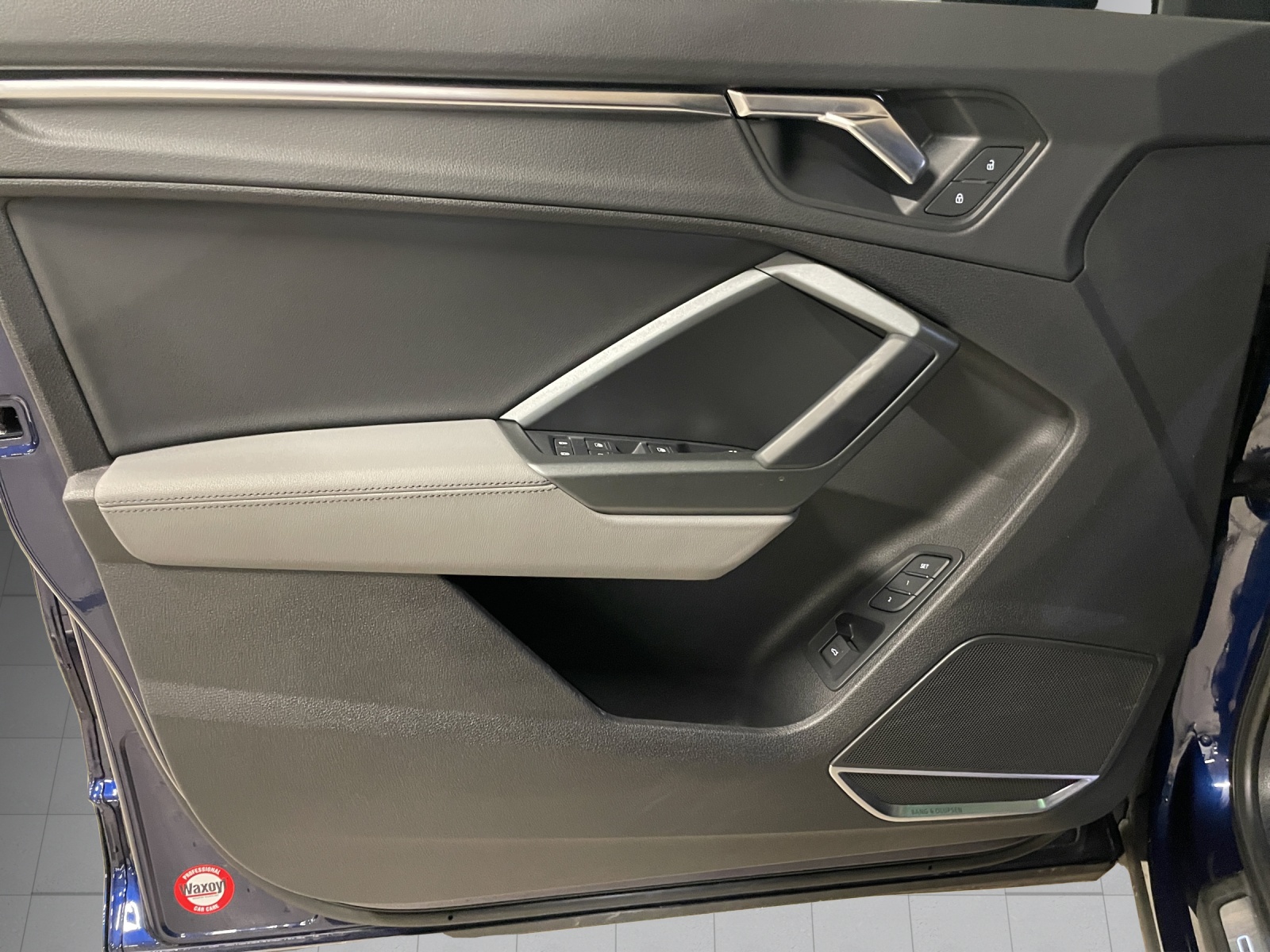 AUDI Q3 45 TFSI S line quattro-image-7