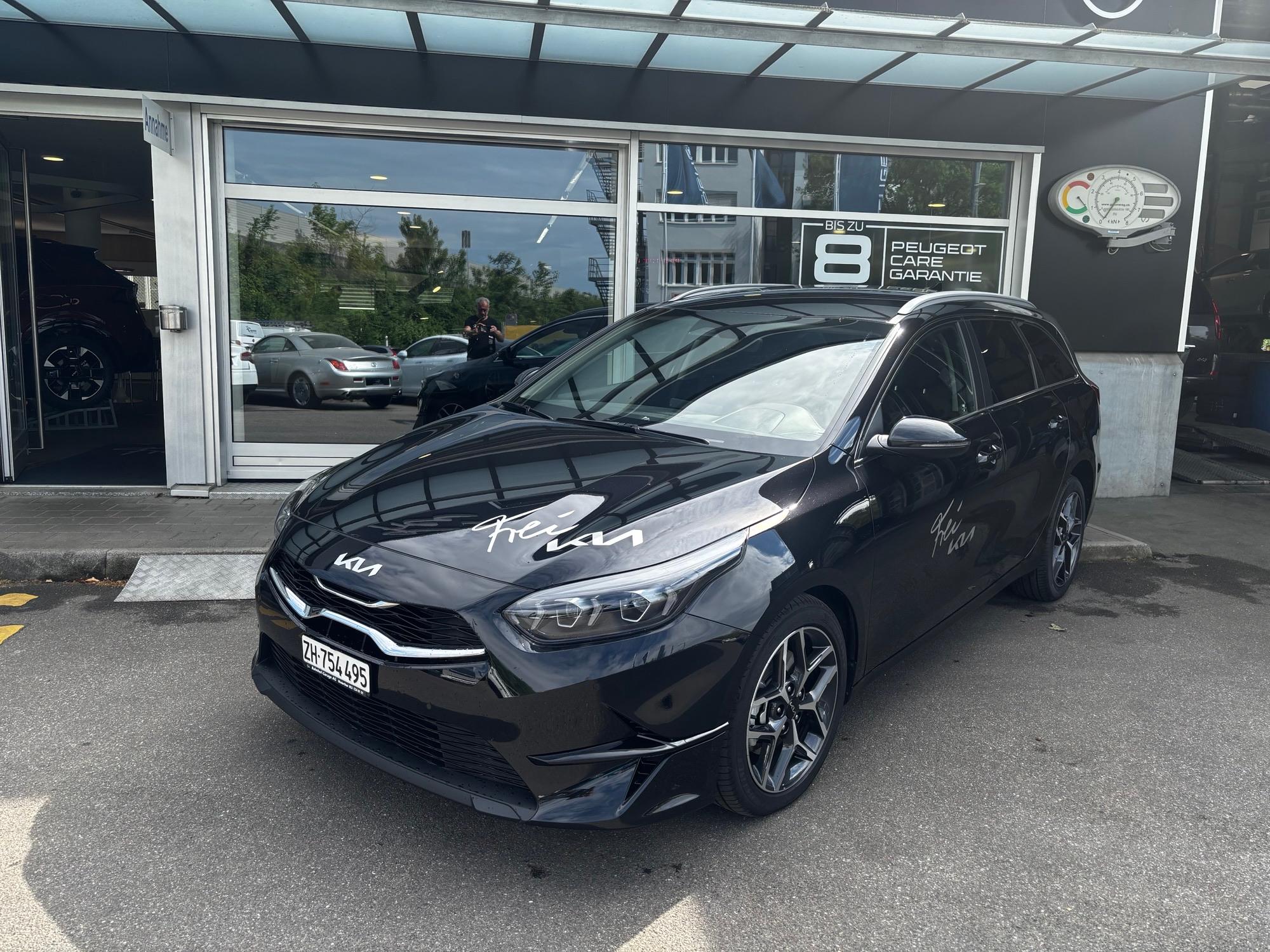 KIA Ceed SW 1.5 T-GDi Power (Kombi) KIA KIA Ceed SW 1.5 T-GDi Power (Kombi)