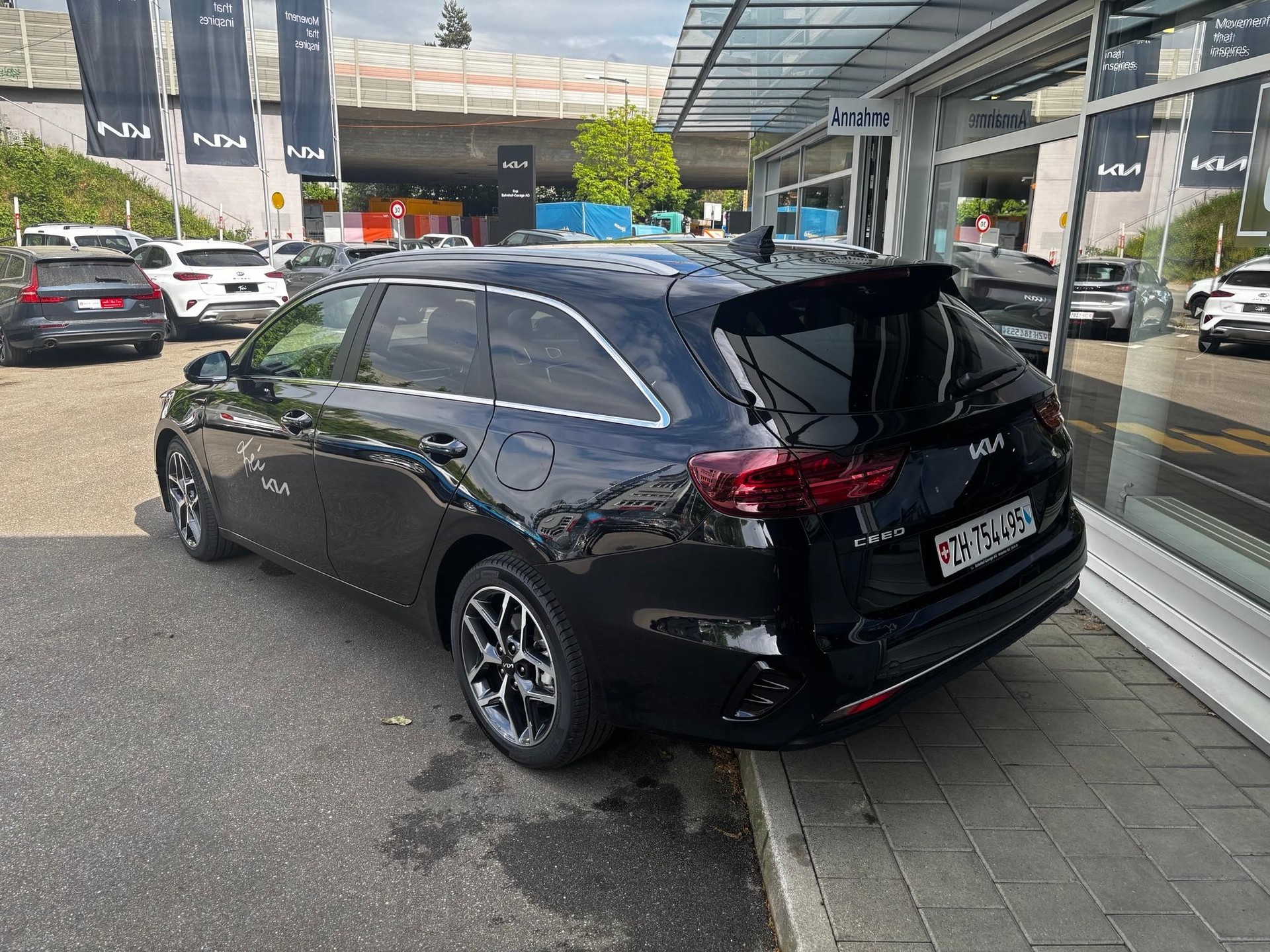 KIA Ceed SW 1.5 T-GDi Power-image-3