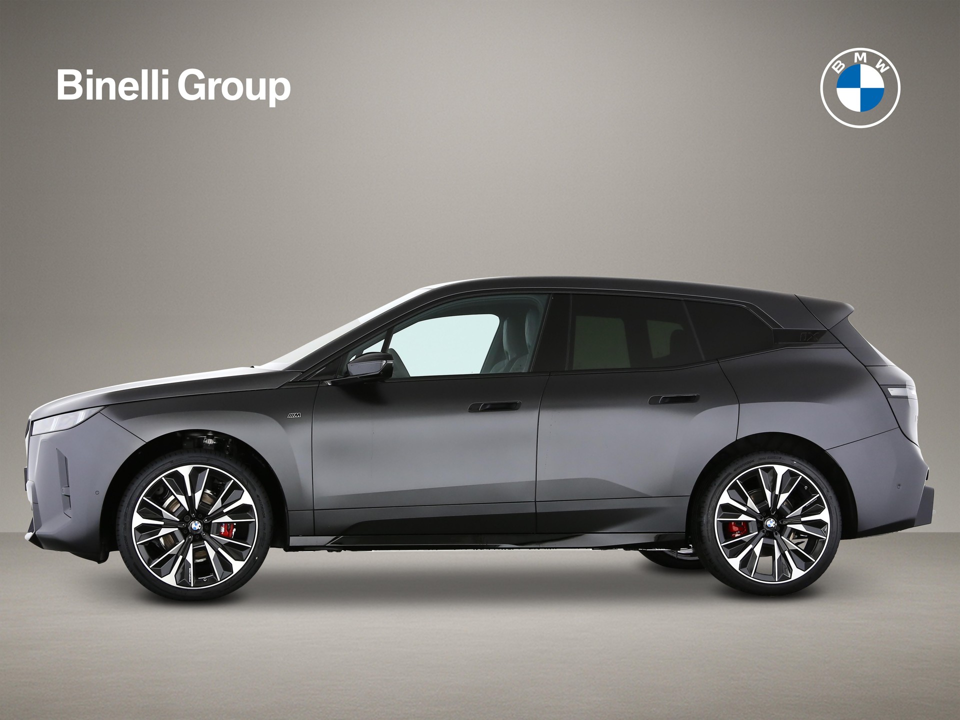 BMW iX M70-image-2