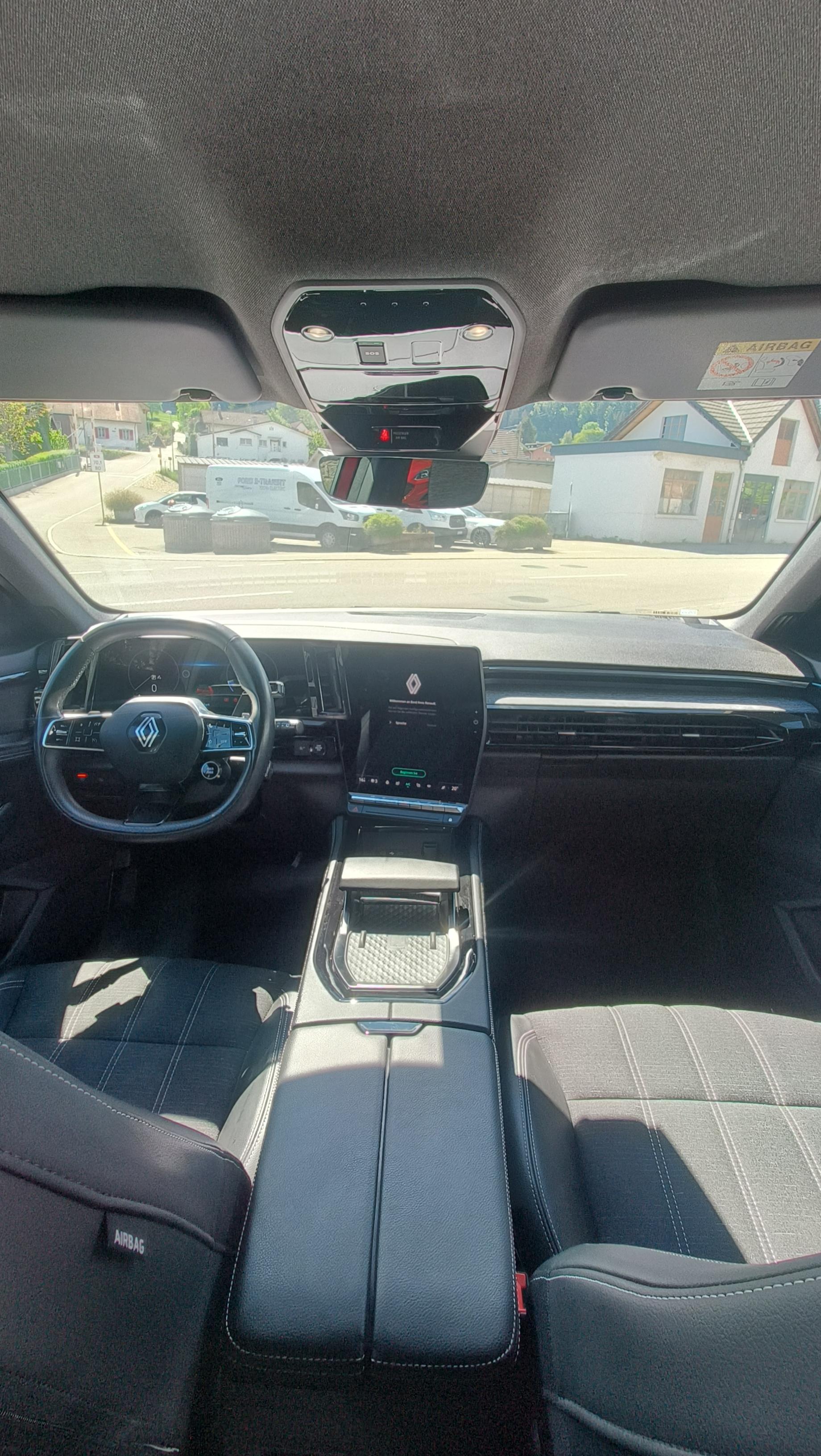 RENAULT Austral 1.3 MHEV 160 Techno A-image-8