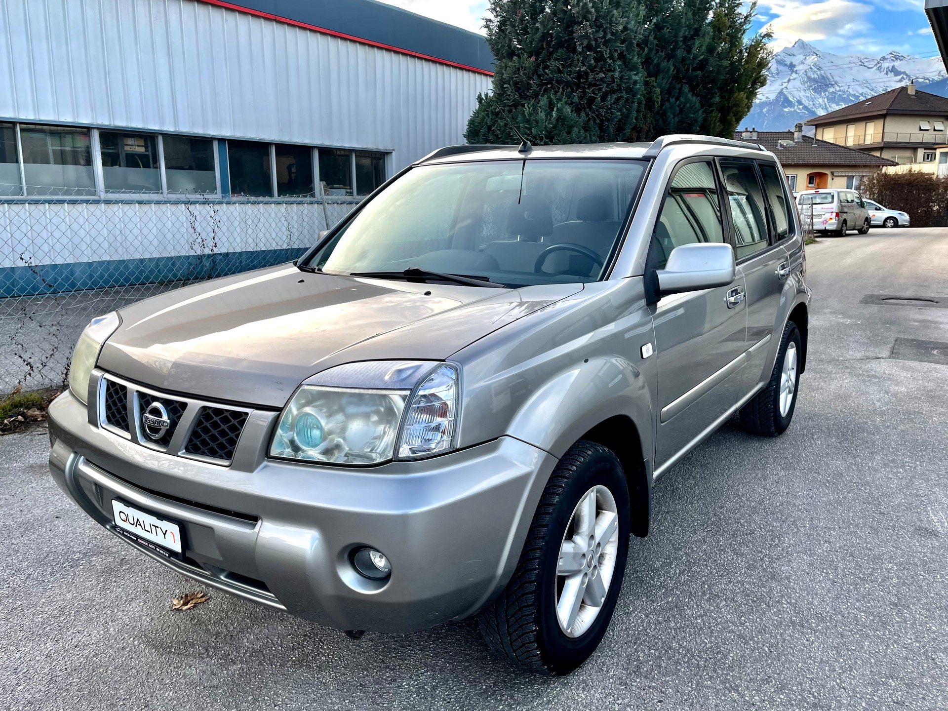 NISSAN X-Trail 2.2 DCI Columbia Pack premium 4WD-image-2