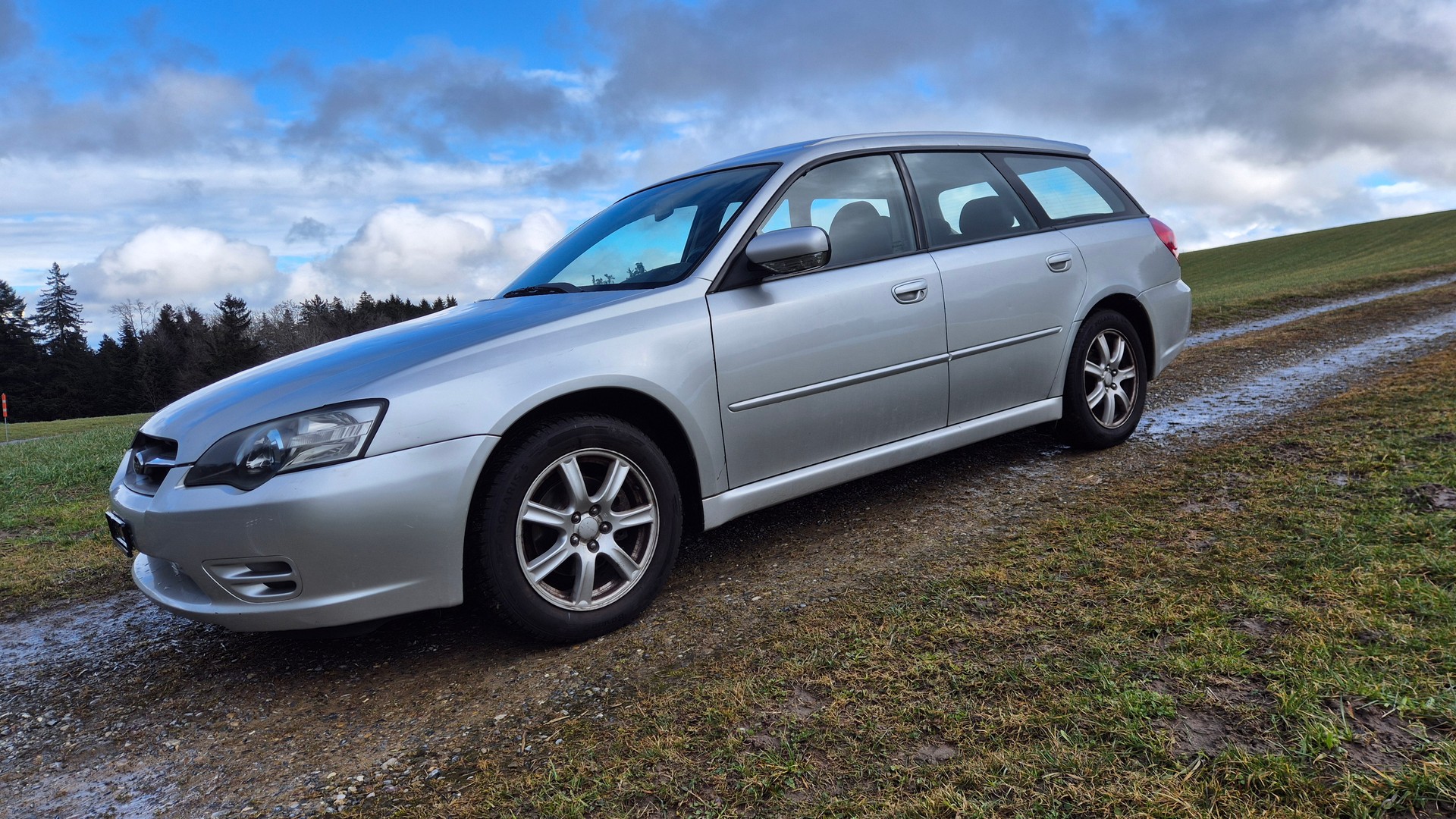 SUBARU Legacy 2.0i AWD Swiss