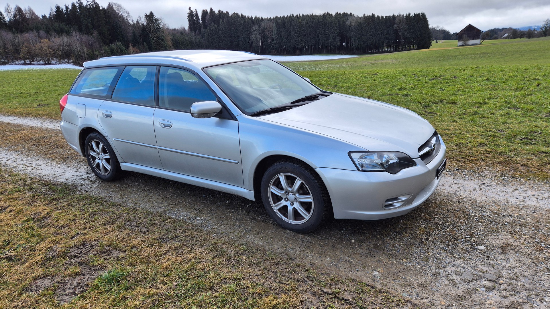SUBARU Legacy 2.0i AWD Swiss-image-1