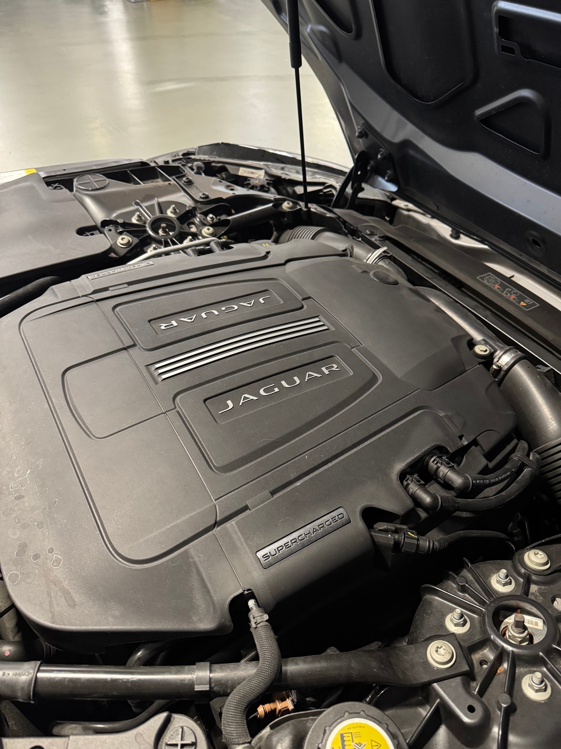 JAGUAR F-Type Coupé 3.0 V6 S/C-image-11