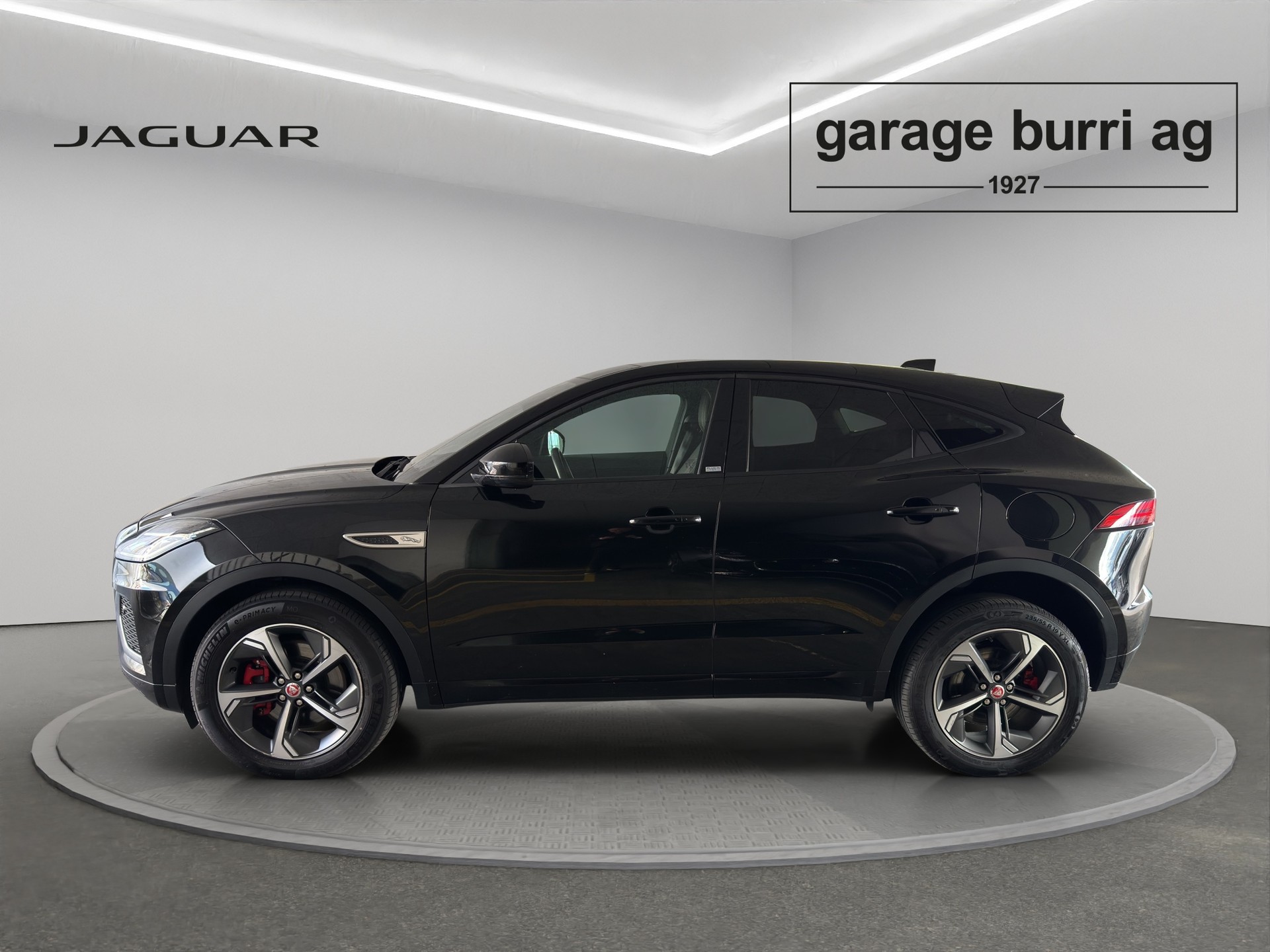JAGUAR E-Pace 1.5 T 300e R-Dynamic S-showroom-element-2