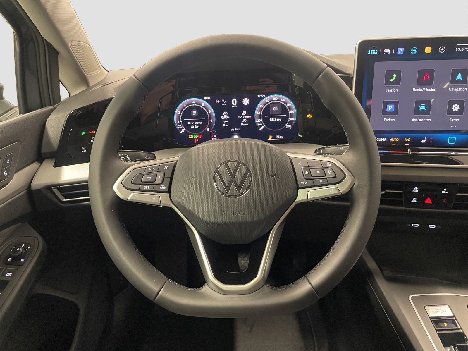 VW Golf 1.5 e TSI mHEV United DSG-image-9