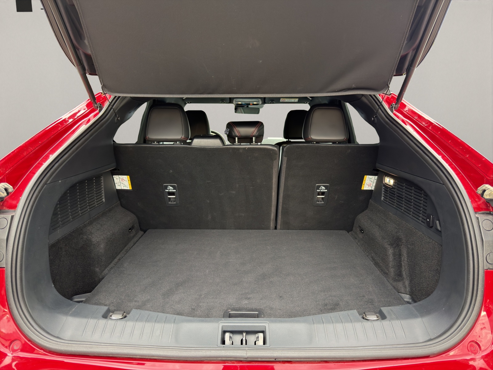 FORD Mustang Mach-E Premium AWD-image-15
