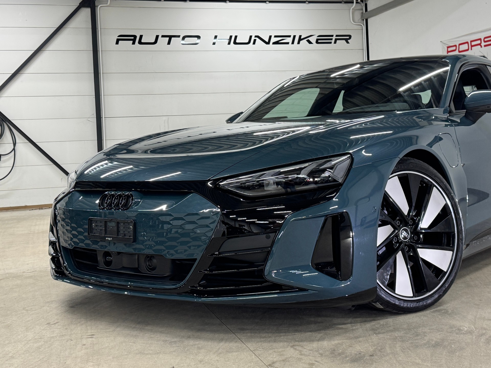 AUDI e-tron GT quattro 476PS / CH-Fahrzeug-showroom-element-1