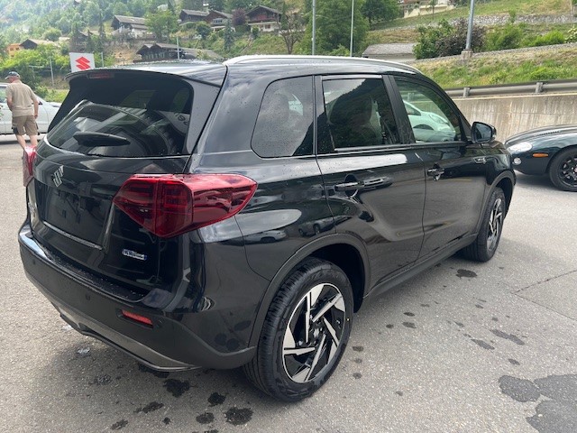 SUZUKI Vitara 1.4 Boosterjet Sakura Top 4x4 Hybrid Automatic-image-6