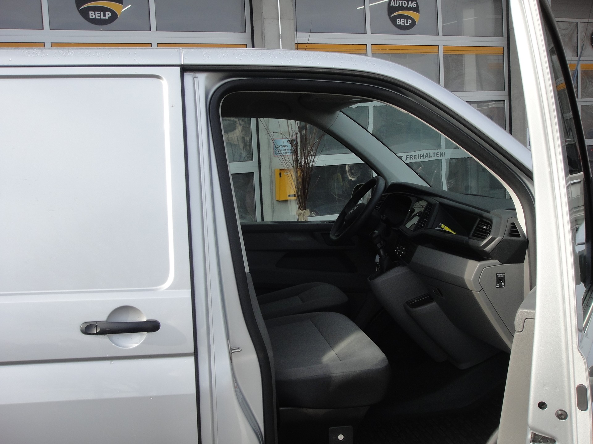 VW T6.1 2.0 TDI-image-5