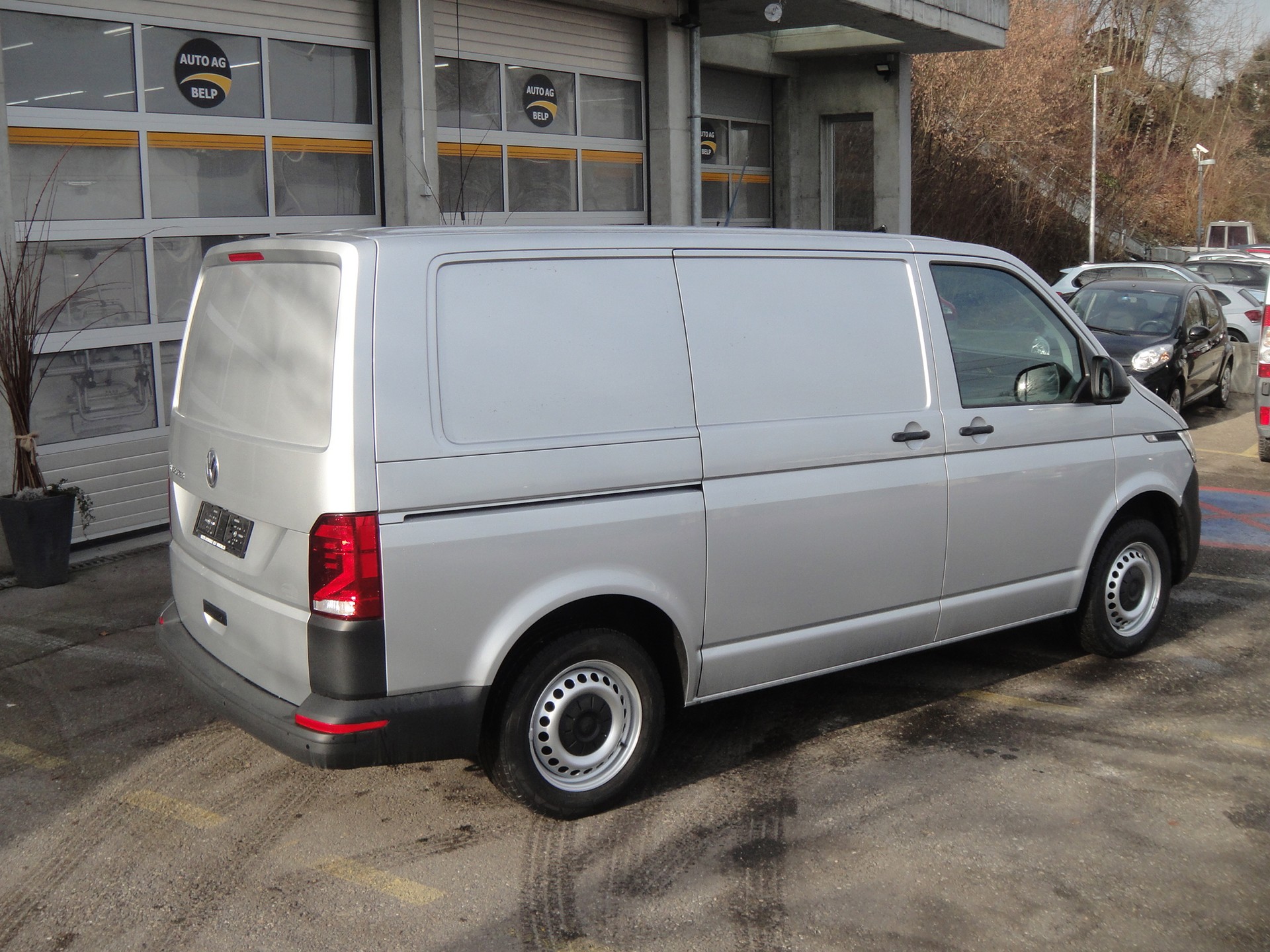 VW T6.1 2.0 TDI-image-1