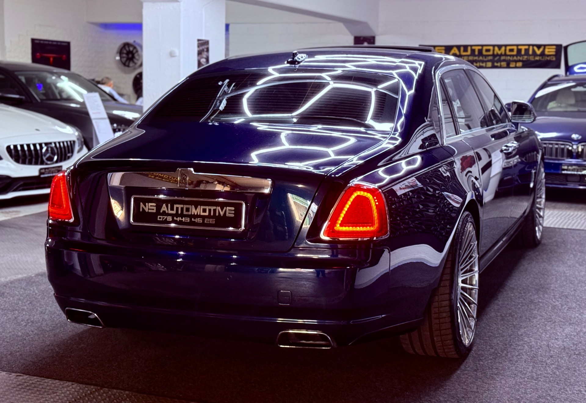 ROLLS-ROYCE Ghost 6.6 V12 EWB-image-3