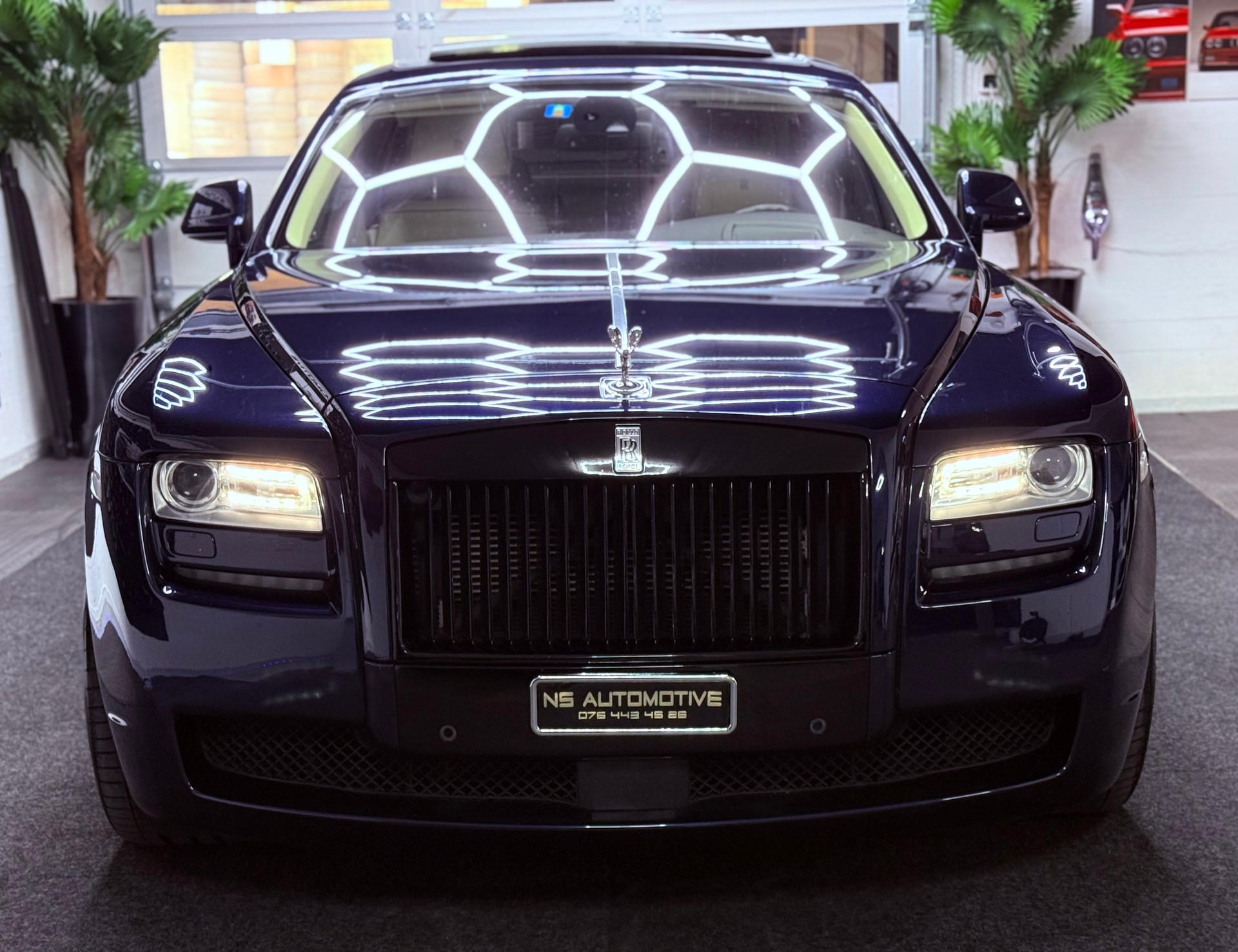 ROLLS-ROYCE Ghost 6.6 V12 EWB-image-1