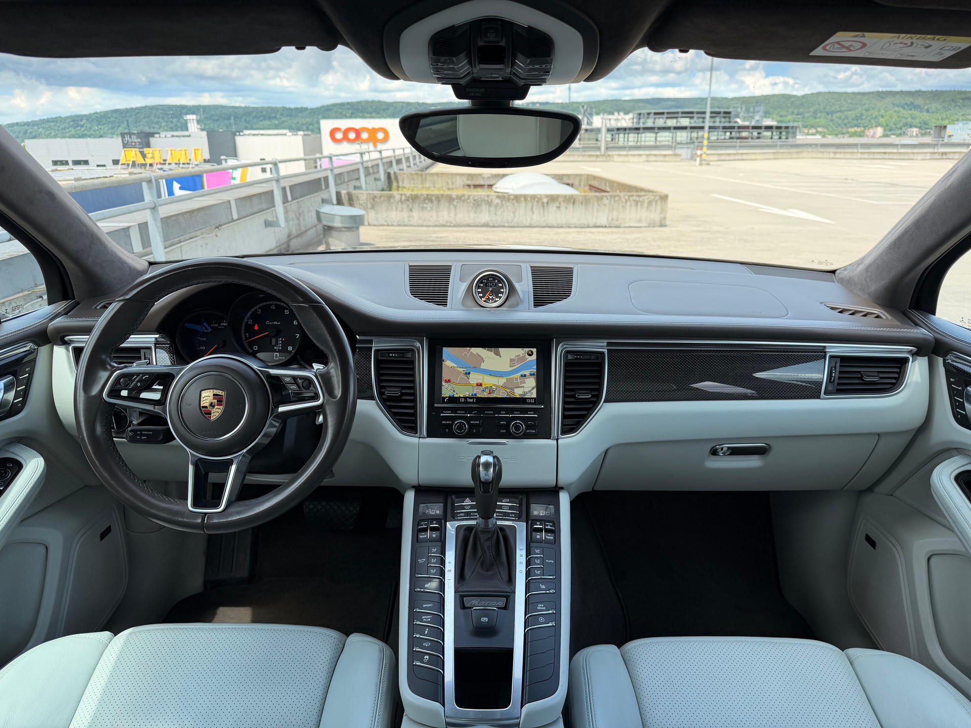 PORSCHE Macan Turbo PDK-image-8