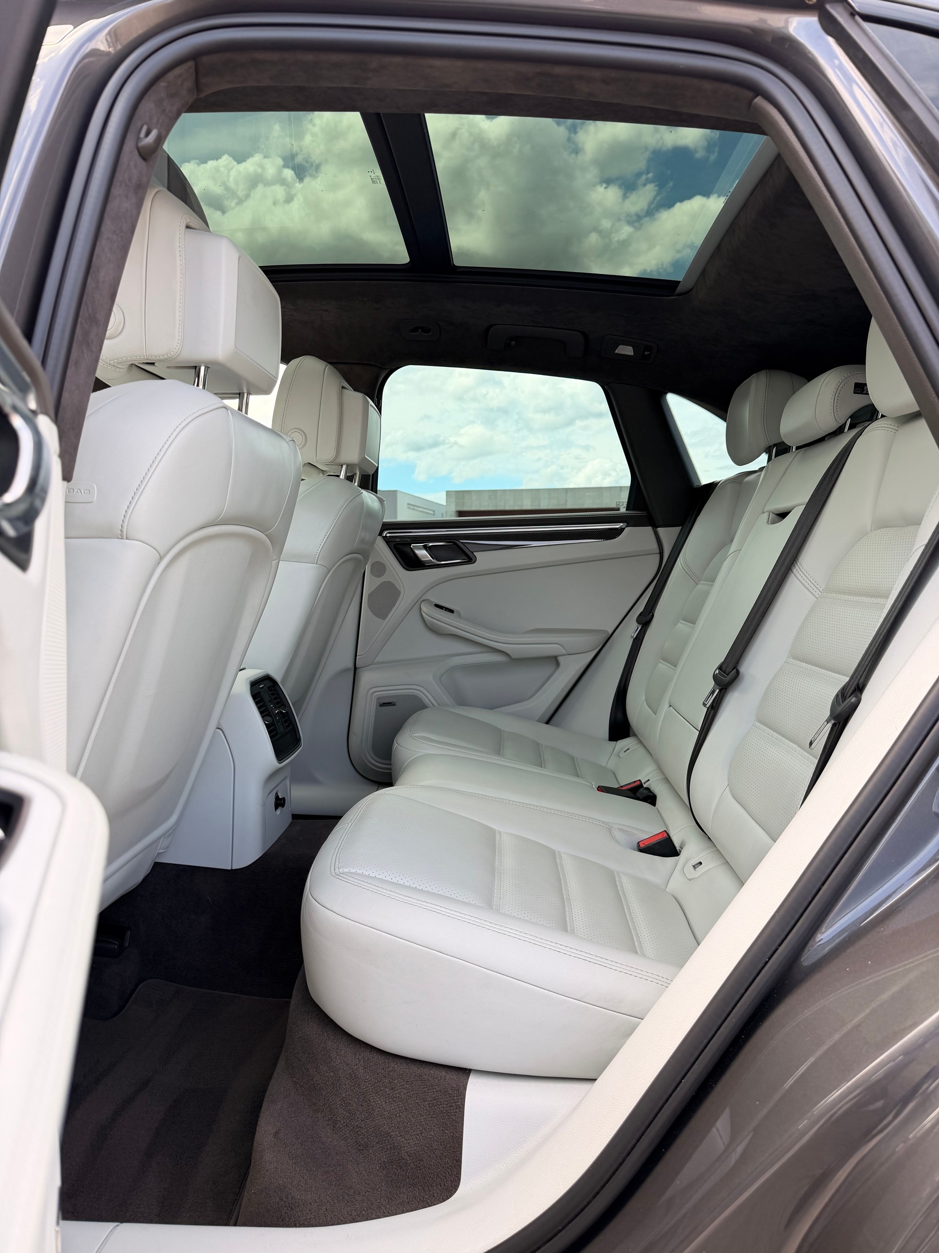 PORSCHE Macan Turbo PDK-image-13