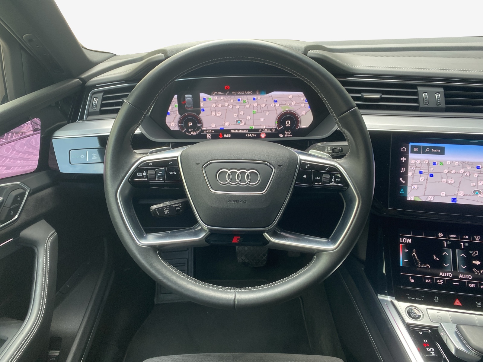AUDI e-tron 55 Sportback S Line quattro-image-9