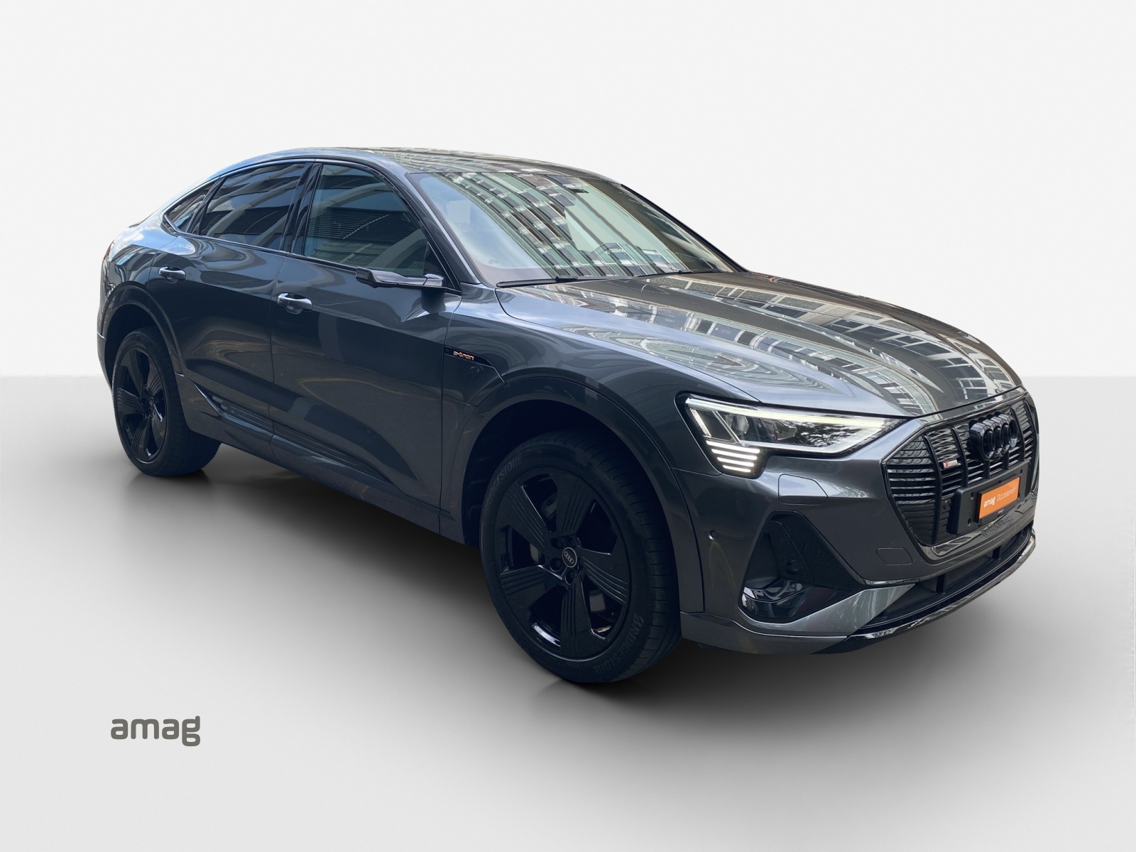 AUDI e-tron 55 Sportback S Line quattro-image-13