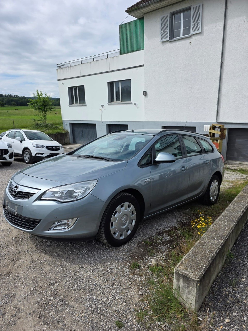 OPEL Astra SportsTourer 2.0 CDTi Cosmo Automatic-image-1
