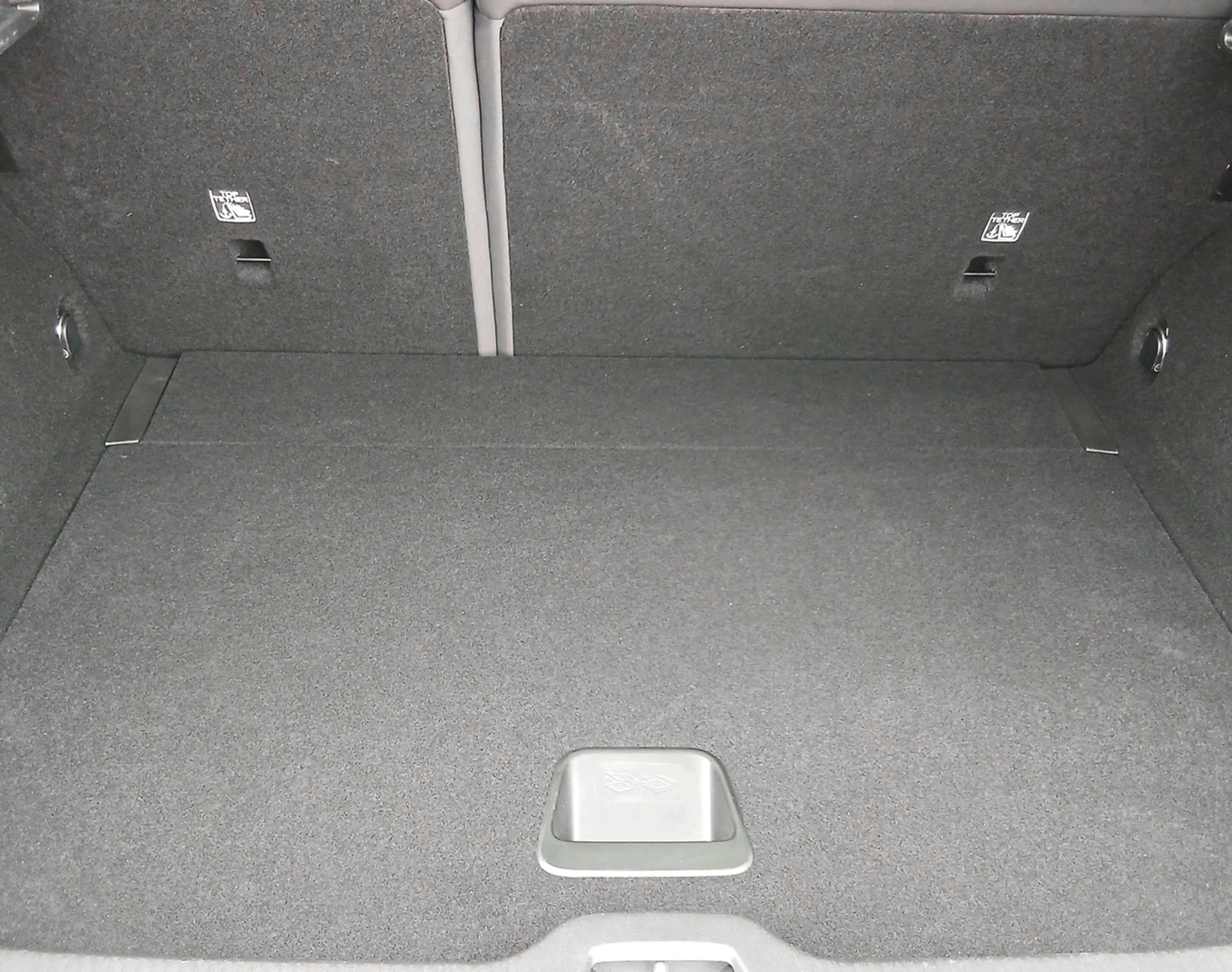 VOLVO EX 30 E60 Twin Ultra Performanc-image-5