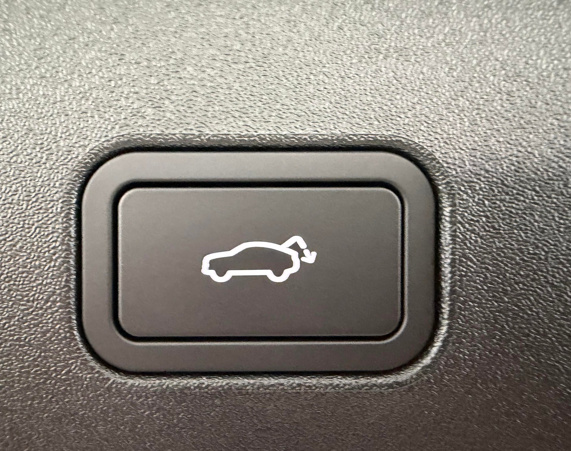 VOLVO EX 30 E60 Twin Ultra Performanc-image-13