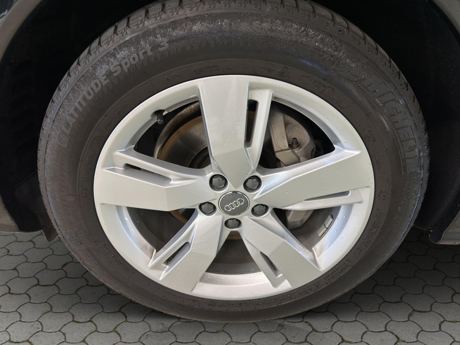 AUDI Q5 45 TFSI sport quattro S-tronic-image-8