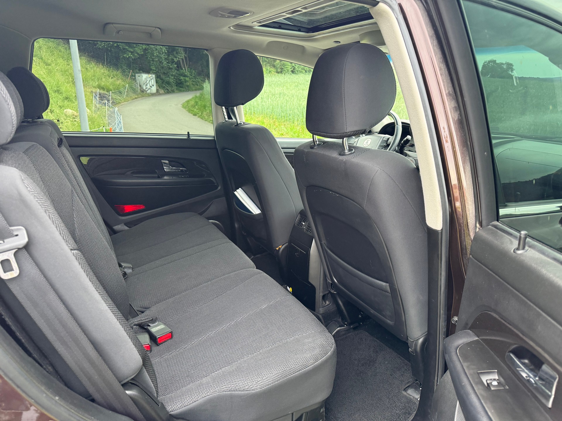 KGM-SsangYong Rexton RX200 e-XDi Quartz 4WD Automatic-image-6
