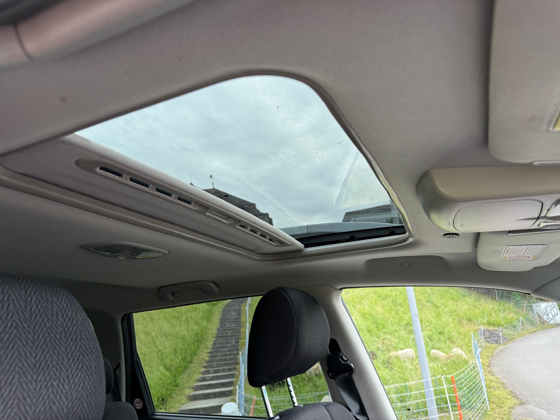 KGM-SsangYong Rexton RX200 e-XDi Quartz 4WD Automatic-image-7