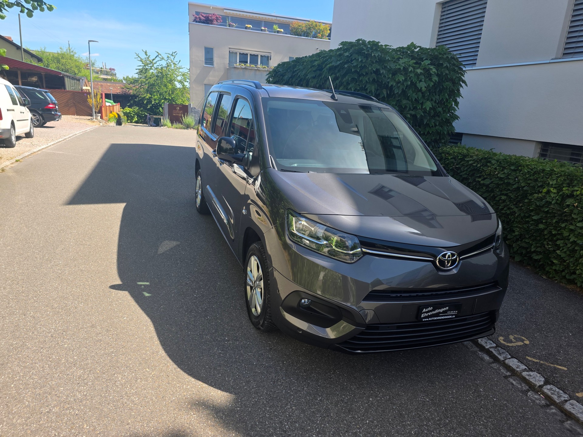 TOYOTA Proace City Verso 1.5 Trend Long Automatik-image-2